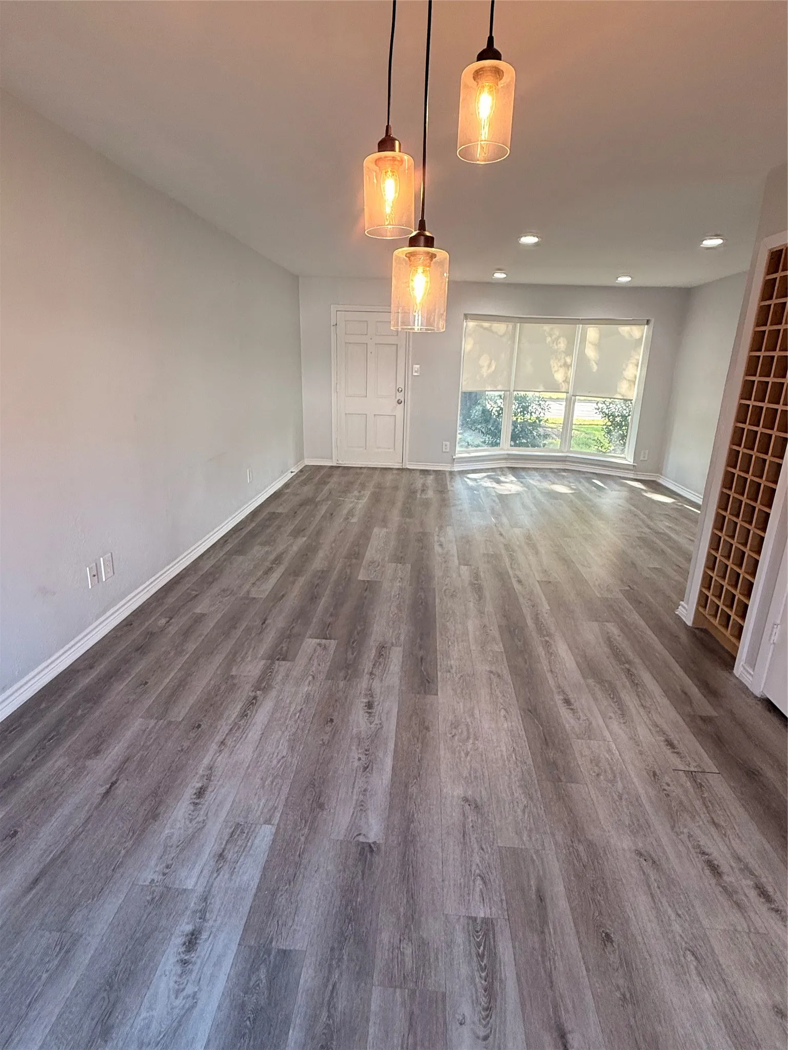 Condominium For Rent in Dallas County , 3913 Inwood Road 1007, Dallas, Texas 75209, 2 Bedroom, 2 Bathroom, Garage spaces, 1,078 Sqft, built in 1983, mls#21388323, Real Estate Agent in Dallas, Homes For Rent in Dallas county, Homes For Rent in Dallas, Realtor in Dallas Texas, Real Estate Brokerage Independent Realty Texas, Luminita Cordes Realtor