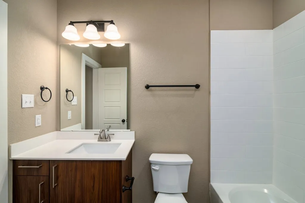 Apartment For Rent in Ellis County , 613 Wheatfield Drive, Venus, Texas 76084, 2 Bedroom, 2 Bathroom, 1 Garage spaces, 1,134 Sqft, built in 2023, mls#21393080, Real Estate Agent in Venus, Homes For Rent in Ellis county, Homes For Rent in Venus, Realtor in Venus Texas, Real Estate Brokerage Independent Realty Texas, Luminita Cordes Realtor