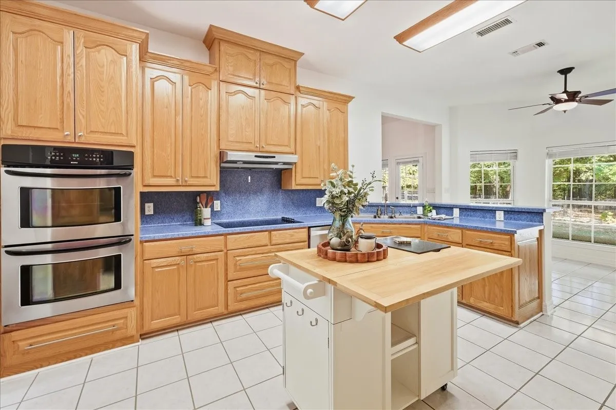 Farm For Sale in Upshur County , 1761 Ironwood Road, Gilmer, Texas 75644, 3 Bedroom, 4 Bathroom, 2 Garage spaces, 2,893 Sqft, built in 2007, mls#21380807, Real Estate Agent in Gilmer, Homes For Sale in Upshur county, Homes For Sale in Gilmer, Realtor in Gilmer Texas, Real Estate Brokerage Independent Realty Texas, Luminita Cordes Realtor