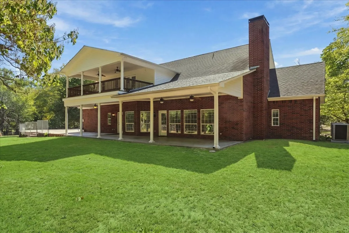 Farm For Sale in Upshur County , 1761 Ironwood Road, Gilmer, Texas 75644, 3 Bedroom, 4 Bathroom, 2 Garage spaces, 2,893 Sqft, built in 2007, mls#21380807, Real Estate Agent in Gilmer, Homes For Sale in Upshur county, Homes For Sale in Gilmer, Realtor in Gilmer Texas, Real Estate Brokerage Independent Realty Texas, Luminita Cordes Realtor