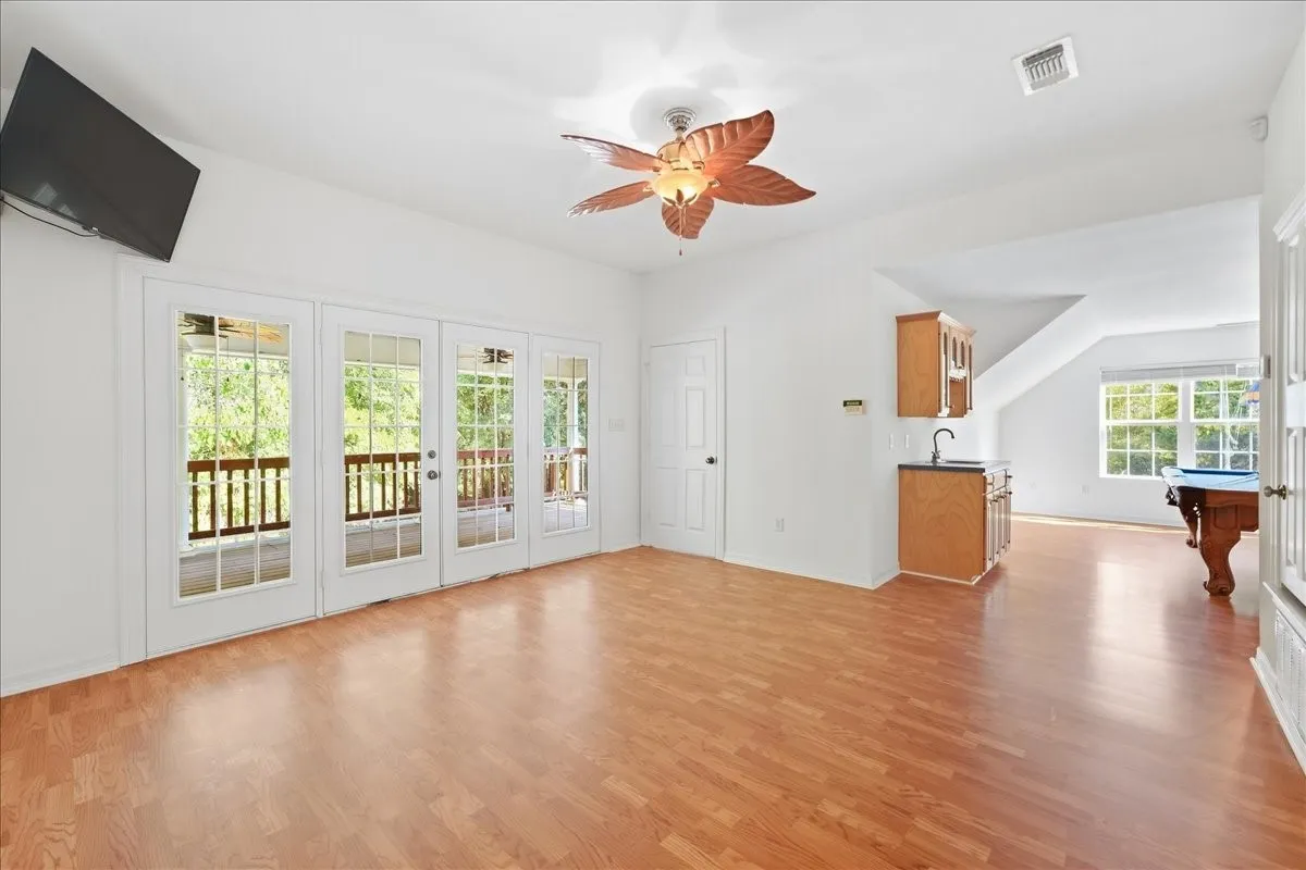 Farm For Sale in Upshur County , 1761 Ironwood Road, Gilmer, Texas 75644, 3 Bedroom, 4 Bathroom, 2 Garage spaces, 2,893 Sqft, built in 2007, mls#21380807, Real Estate Agent in Gilmer, Homes For Sale in Upshur county, Homes For Sale in Gilmer, Realtor in Gilmer Texas, Real Estate Brokerage Independent Realty Texas, Luminita Cordes Realtor