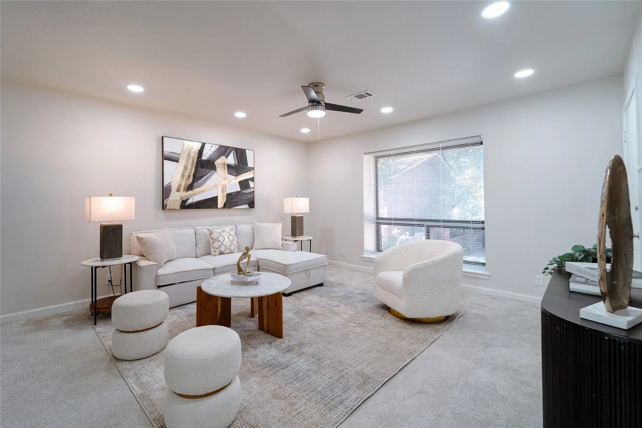 Condominium For Sale in Dallas County , 10017 Regal Park Lane 205, Dallas, Texas 75230, 2 Bedroom, 2 Bathroom, Garage spaces, 1,344 Sqft, built in 1964, mls#21386214, Real Estate Agent in Dallas, Homes For Sale in Dallas county, Homes For Sale in Dallas, Realtor in Dallas Texas, Real Estate Brokerage Independent Realty Texas, Luminita Cordes Realtor