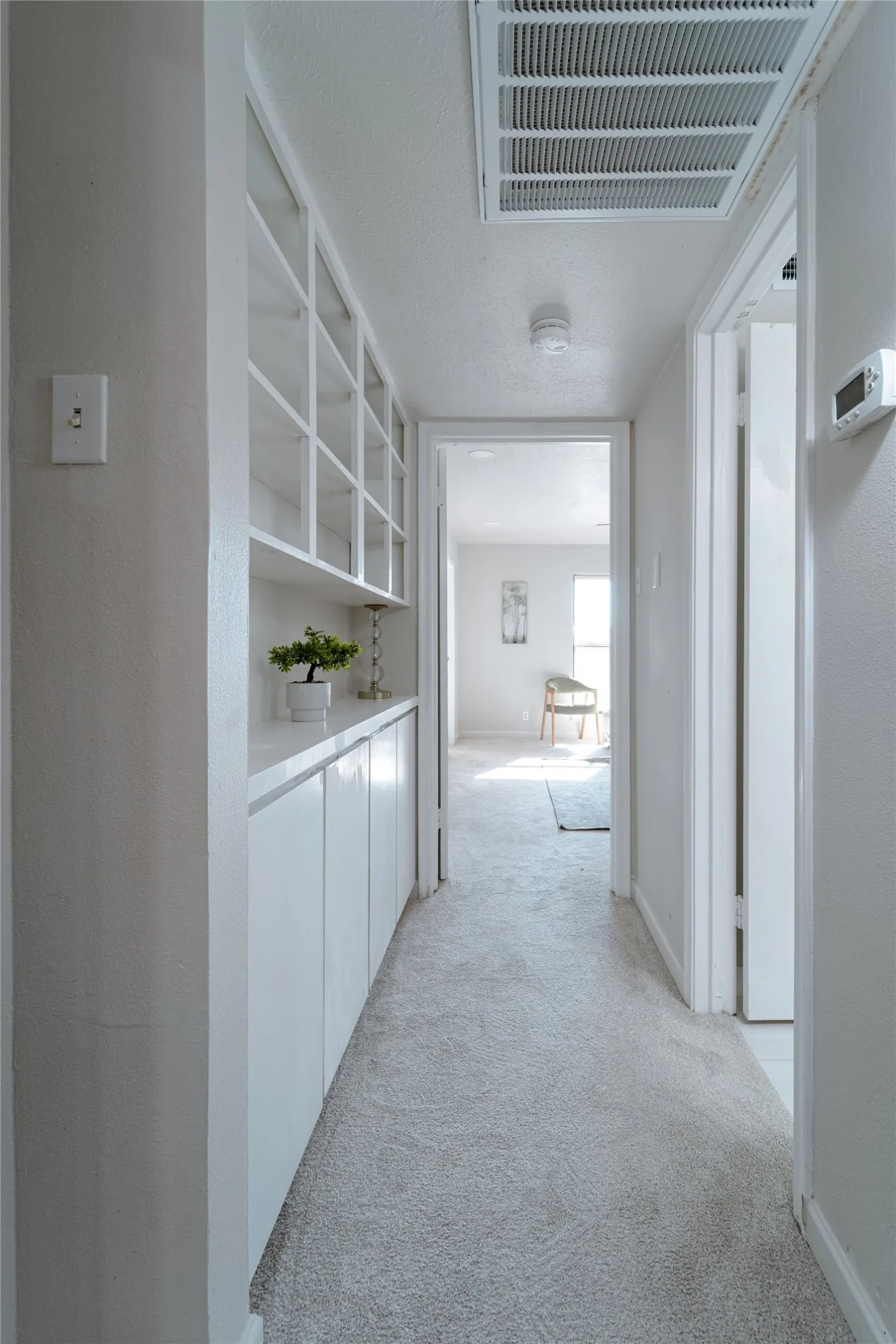 Condominium For Sale in Dallas County , 10017 Regal Park Lane 205, Dallas, Texas 75230, 2 Bedroom, 2 Bathroom, Garage spaces, 1,344 Sqft, built in 1964, mls#21386214, Real Estate Agent in Dallas, Homes For Sale in Dallas county, Homes For Sale in Dallas, Realtor in Dallas Texas, Real Estate Brokerage Independent Realty Texas, Luminita Cordes Realtor