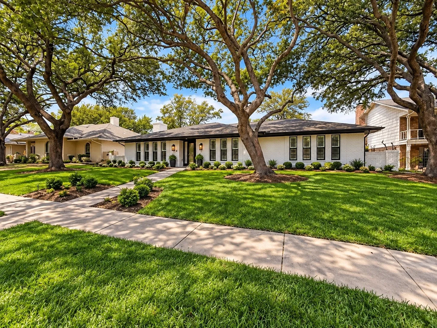 Single Family Residence For Sale in Collin County , 2709 Prairie Creek Court, Plano, Texas 75075, 5 Bedroom, 4 Bathroom, 2 Garage spaces, 3,000 Sqft, built in 1974, mls#21384880, Real Estate Agent in Plano, Homes For Sale in Collin county, Homes For Sale in Plano, Realtor in Plano Texas, Real Estate Brokerage Independent Realty Texas, Luminita Cordes Realtor