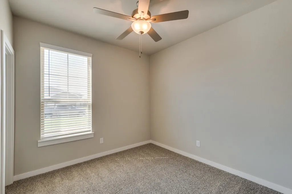 Apartment For Rent in Ellis County , 604 Fallow Drive, Venus, Texas 76084, 3 Bedroom, 2 Bathroom, 1 Garage spaces, 1,347 Sqft, built in 2022, mls#21393108, Real Estate Agent in Venus, Homes For Rent in Ellis county, Homes For Rent in Venus, Realtor in Venus Texas, Real Estate Brokerage Independent Realty Texas, Luminita Cordes Realtor