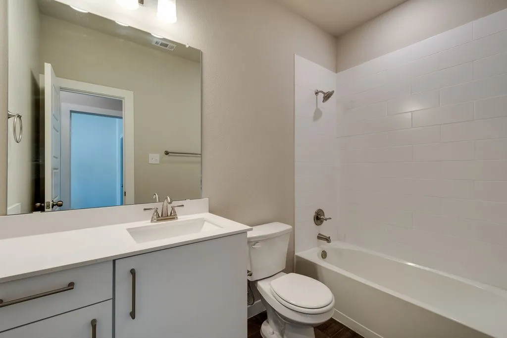 Apartment For Rent in Ellis County , 604 Fallow Drive, Venus, Texas 76084, 3 Bedroom, 2 Bathroom, 1 Garage spaces, 1,347 Sqft, built in 2022, mls#21393108, Real Estate Agent in Venus, Homes For Rent in Ellis county, Homes For Rent in Venus, Realtor in Venus Texas, Real Estate Brokerage Independent Realty Texas, Luminita Cordes Realtor