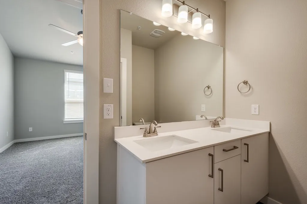 Apartment For Rent in Ellis County , 604 Fallow Drive, Venus, Texas 76084, 3 Bedroom, 2 Bathroom, 1 Garage spaces, 1,347 Sqft, built in 2022, mls#21393108, Real Estate Agent in Venus, Homes For Rent in Ellis county, Homes For Rent in Venus, Realtor in Venus Texas, Real Estate Brokerage Independent Realty Texas, Luminita Cordes Realtor