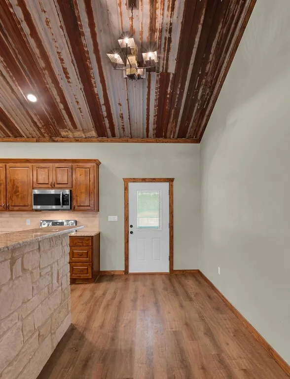 Single Family Residence For Sale in Mc Lennan County , 2207 Talbert Ranch Road, China Spring, Texas 76633, 3 Bedroom, 2 Bathroom, 6 Garage spaces, 1,980 Sqft, built in 2020, mls#21390117, Real Estate Agent in China Spring, Homes For Sale in Mc Lennan county, Homes For Sale in China Spring, Realtor in China Spring Texas, Real Estate Brokerage Independent Realty Texas, Luminita Cordes Realtor
