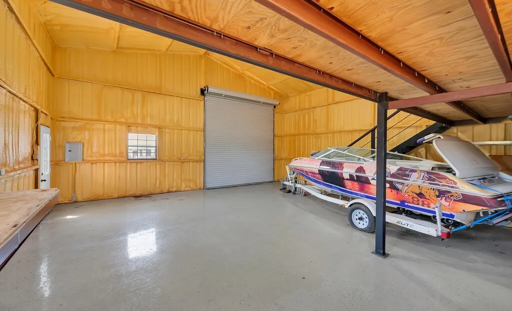 Single Family Residence For Sale in Mc Lennan County , 2207 Talbert Ranch Road, China Spring, Texas 76633, 3 Bedroom, 2 Bathroom, 6 Garage spaces, 1,980 Sqft, built in 2020, mls#21390117, Real Estate Agent in China Spring, Homes For Sale in Mc Lennan county, Homes For Sale in China Spring, Realtor in China Spring Texas, Real Estate Brokerage Independent Realty Texas, Luminita Cordes Realtor