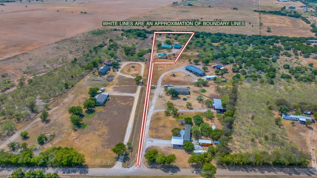 Single Family Residence For Sale in Mc Lennan County , 2207 Talbert Ranch Road, China Spring, Texas 76633, 3 Bedroom, 2 Bathroom, 6 Garage spaces, 1,980 Sqft, built in 2020, mls#21390117, Real Estate Agent in China Spring, Homes For Sale in Mc Lennan county, Homes For Sale in China Spring, Realtor in China Spring Texas, Real Estate Brokerage Independent Realty Texas, Luminita Cordes Realtor
