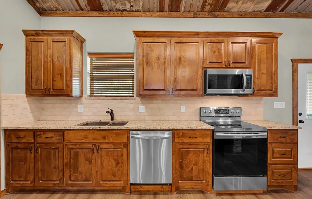 Single Family Residence For Sale in Mc Lennan County , 2207 Talbert Ranch Road, China Spring, Texas 76633, 3 Bedroom, 2 Bathroom, 6 Garage spaces, 1,980 Sqft, built in 2020, mls#21390117, Real Estate Agent in China Spring, Homes For Sale in Mc Lennan county, Homes For Sale in China Spring, Realtor in China Spring Texas, Real Estate Brokerage Independent Realty Texas, Luminita Cordes Realtor
