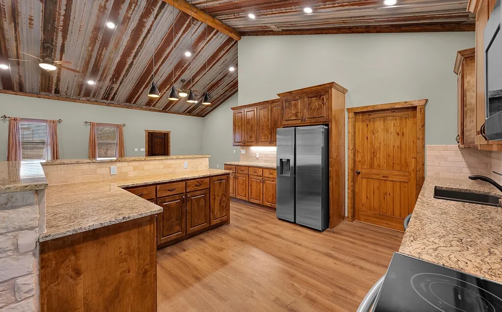 Single Family Residence For Sale in Mc Lennan County , 2207 Talbert Ranch Road, China Spring, Texas 76633, 3 Bedroom, 2 Bathroom, 6 Garage spaces, 1,980 Sqft, built in 2020, mls#21390117, Real Estate Agent in China Spring, Homes For Sale in Mc Lennan county, Homes For Sale in China Spring, Realtor in China Spring Texas, Real Estate Brokerage Independent Realty Texas, Luminita Cordes Realtor