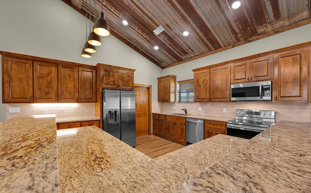 Single Family Residence For Sale in Mc Lennan County , 2207 Talbert Ranch Road, China Spring, Texas 76633, 3 Bedroom, 2 Bathroom, 6 Garage spaces, 1,980 Sqft, built in 2020, mls#21390117, Real Estate Agent in China Spring, Homes For Sale in Mc Lennan county, Homes For Sale in China Spring, Realtor in China Spring Texas, Real Estate Brokerage Independent Realty Texas, Luminita Cordes Realtor