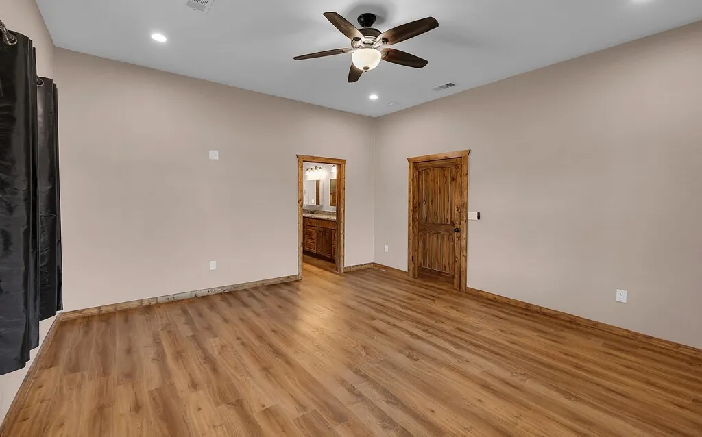 Single Family Residence For Sale in Mc Lennan County , 2207 Talbert Ranch Road, China Spring, Texas 76633, 3 Bedroom, 2 Bathroom, 6 Garage spaces, 1,980 Sqft, built in 2020, mls#21390117, Real Estate Agent in China Spring, Homes For Sale in Mc Lennan county, Homes For Sale in China Spring, Realtor in China Spring Texas, Real Estate Brokerage Independent Realty Texas, Luminita Cordes Realtor