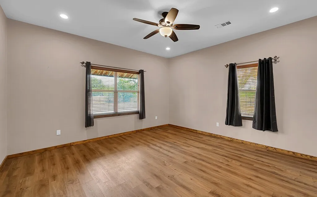 Single Family Residence For Sale in Mc Lennan County , 2207 Talbert Ranch Road, China Spring, Texas 76633, 3 Bedroom, 2 Bathroom, 6 Garage spaces, 1,980 Sqft, built in 2020, mls#21390117, Real Estate Agent in China Spring, Homes For Sale in Mc Lennan county, Homes For Sale in China Spring, Realtor in China Spring Texas, Real Estate Brokerage Independent Realty Texas, Luminita Cordes Realtor