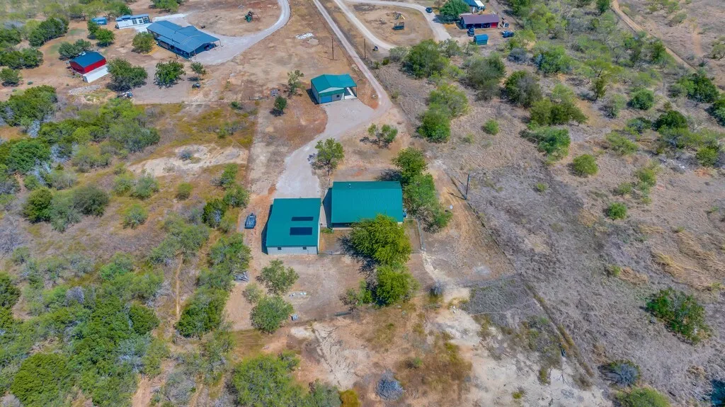 Single Family Residence For Sale in Mc Lennan County , 2207 Talbert Ranch Road, China Spring, Texas 76633, 3 Bedroom, 2 Bathroom, 6 Garage spaces, 1,980 Sqft, built in 2020, mls#21390117, Real Estate Agent in China Spring, Homes For Sale in Mc Lennan county, Homes For Sale in China Spring, Realtor in China Spring Texas, Real Estate Brokerage Independent Realty Texas, Luminita Cordes Realtor