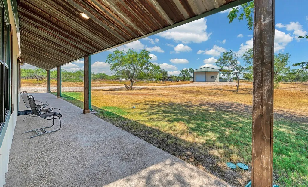 Single Family Residence For Sale in Mc Lennan County , 2207 Talbert Ranch Road, China Spring, Texas 76633, 3 Bedroom, 2 Bathroom, 6 Garage spaces, 1,980 Sqft, built in 2020, mls#21390117, Real Estate Agent in China Spring, Homes For Sale in Mc Lennan county, Homes For Sale in China Spring, Realtor in China Spring Texas, Real Estate Brokerage Independent Realty Texas, Luminita Cordes Realtor