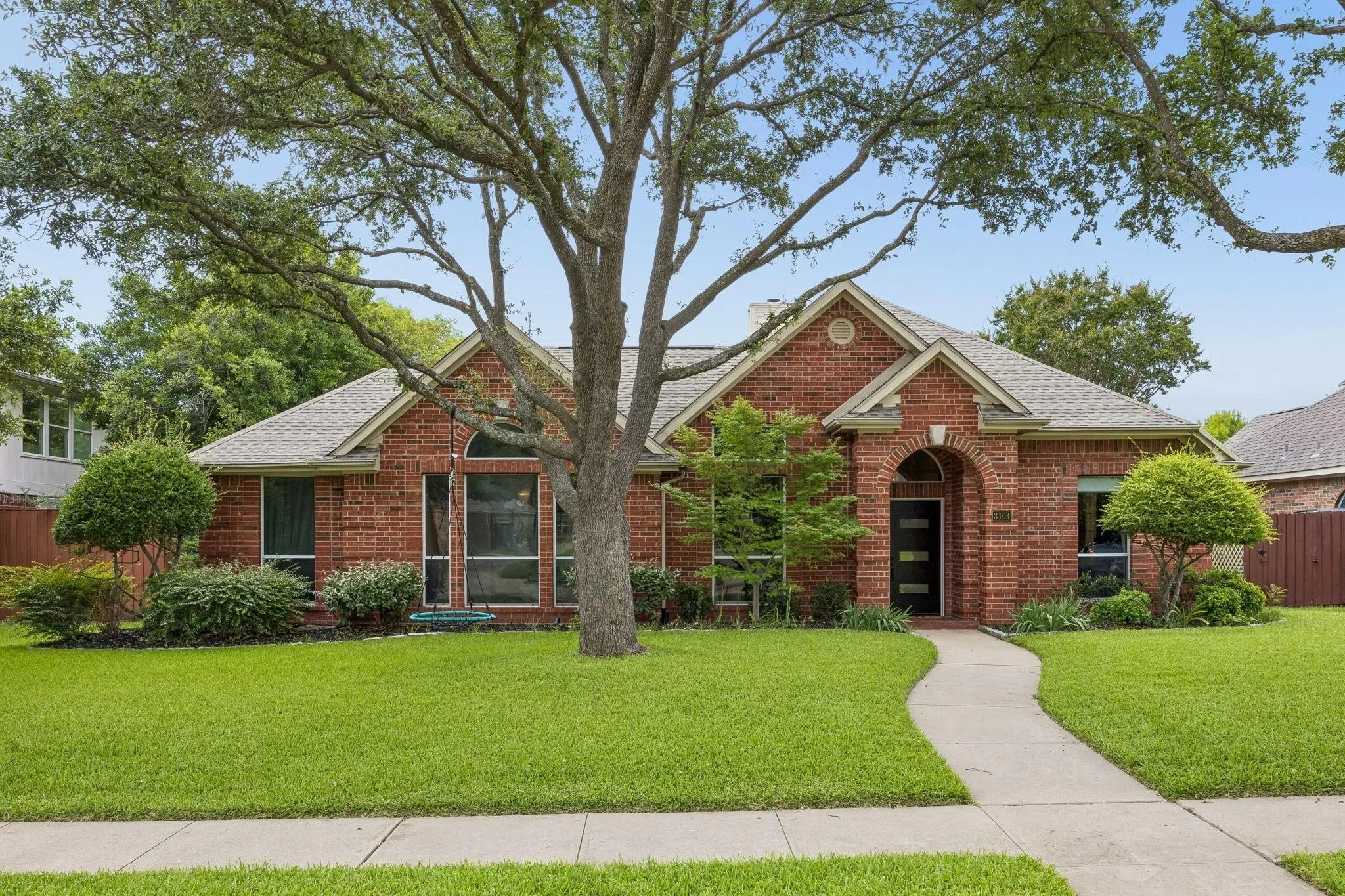 Single Family Residence For Rent in Collin County , 3104 Congress Avenue, Plano, Texas 75025, 3 Bedroom, 3 Bathroom, 2 Garage spaces, 2,463 Sqft, built in 1992, mls#21392840, Real Estate Agent in Plano, Homes For Rent in Collin county, Homes For Rent in Plano, Realtor in Plano Texas, Real Estate Brokerage Independent Realty Texas, Luminita Cordes Realtor