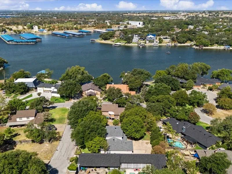 Single Family Residence For Sale in Tarrant County , 7816 Fairwood Court, Fort Worth, Texas 76179, 4 Bedroom, 4 Bathroom, 2 Garage spaces, 2,705 Sqft, built in 1974, mls#21385876, Real Estate Agent in Fort Worth, Homes For Sale in Tarrant county, Homes For Sale in Fort Worth, Realtor in Fort Worth Texas, Real Estate Brokerage Independent Realty Texas, Luminita Cordes Realtor