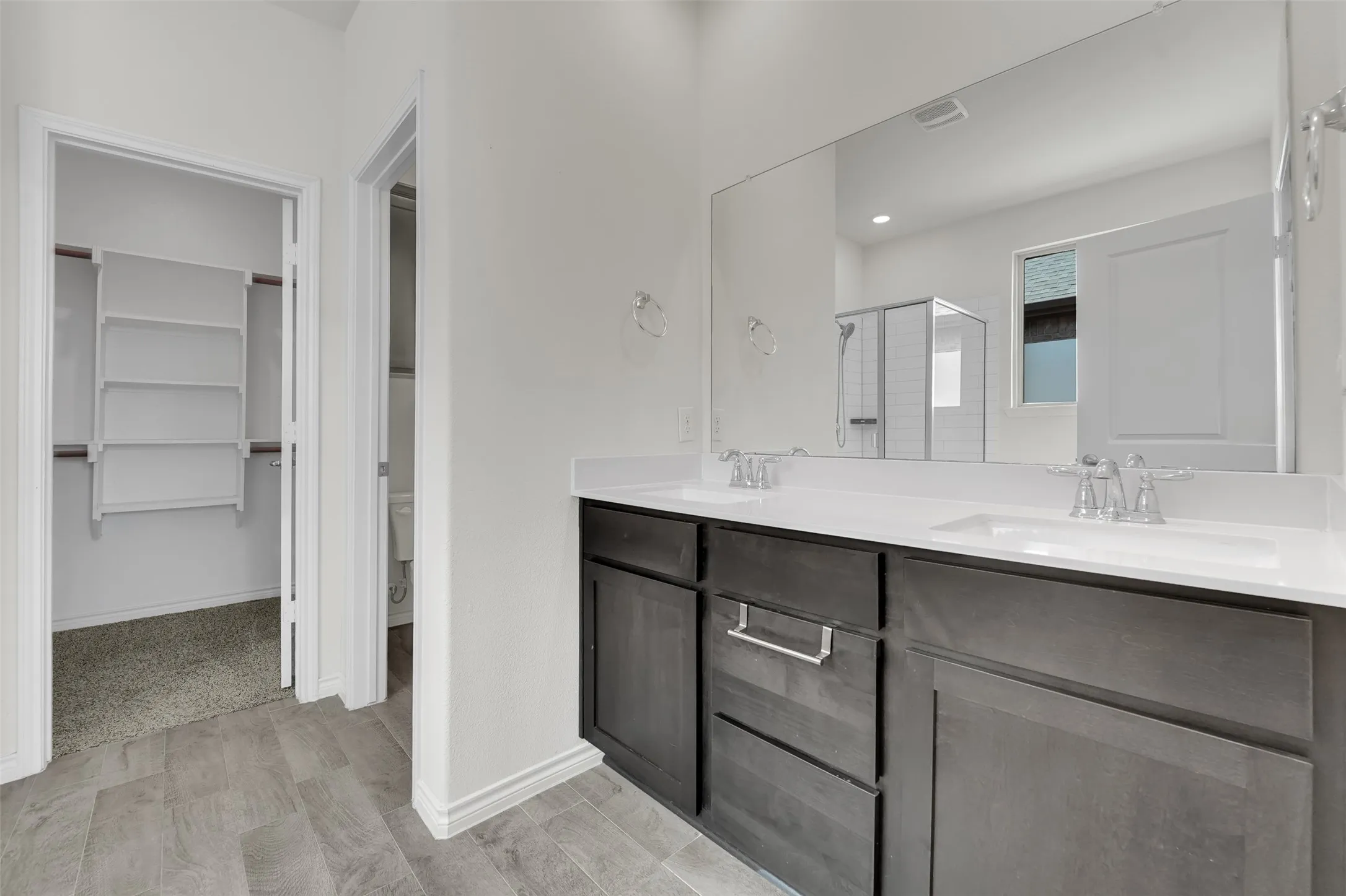 Single Family Residence For Rent in Denton County , 3303 Brady Starr Drive, Aubrey, Texas 76227, 4 Bedroom, 2 Bathroom, 2 Garage spaces, 1,850 Sqft, built in 2022, mls#21392108, Real Estate Agent in Aubrey, Homes For Rent in Denton county, Homes For Rent in Aubrey, Realtor in Aubrey Texas, Real Estate Brokerage Independent Realty Texas, Luminita Cordes Realtor