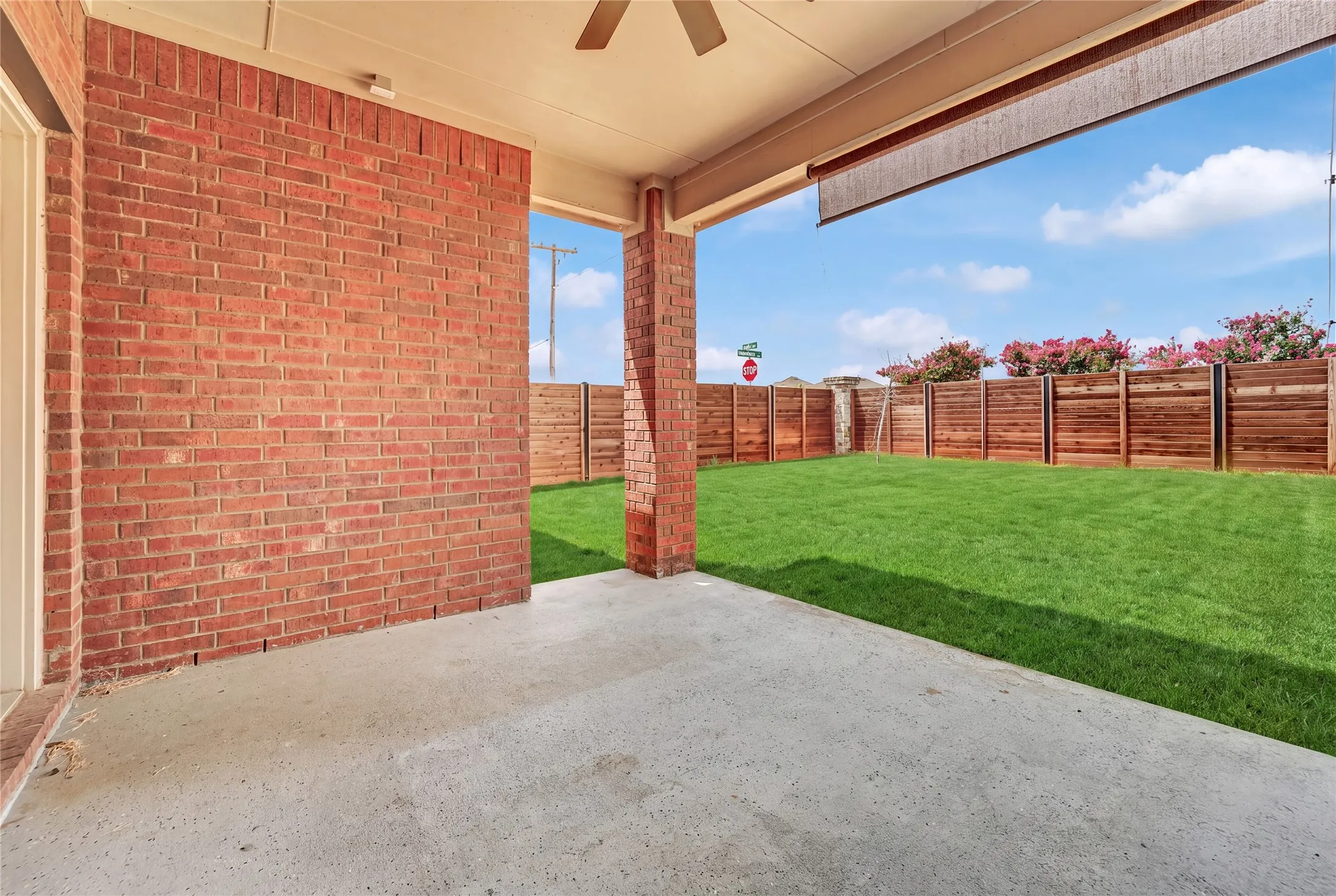 Single Family Residence For Rent in Denton County , 3303 Brady Starr Drive, Aubrey, Texas 76227, 4 Bedroom, 2 Bathroom, 2 Garage spaces, 1,850 Sqft, built in 2022, mls#21392108, Real Estate Agent in Aubrey, Homes For Rent in Denton county, Homes For Rent in Aubrey, Realtor in Aubrey Texas, Real Estate Brokerage Independent Realty Texas, Luminita Cordes Realtor