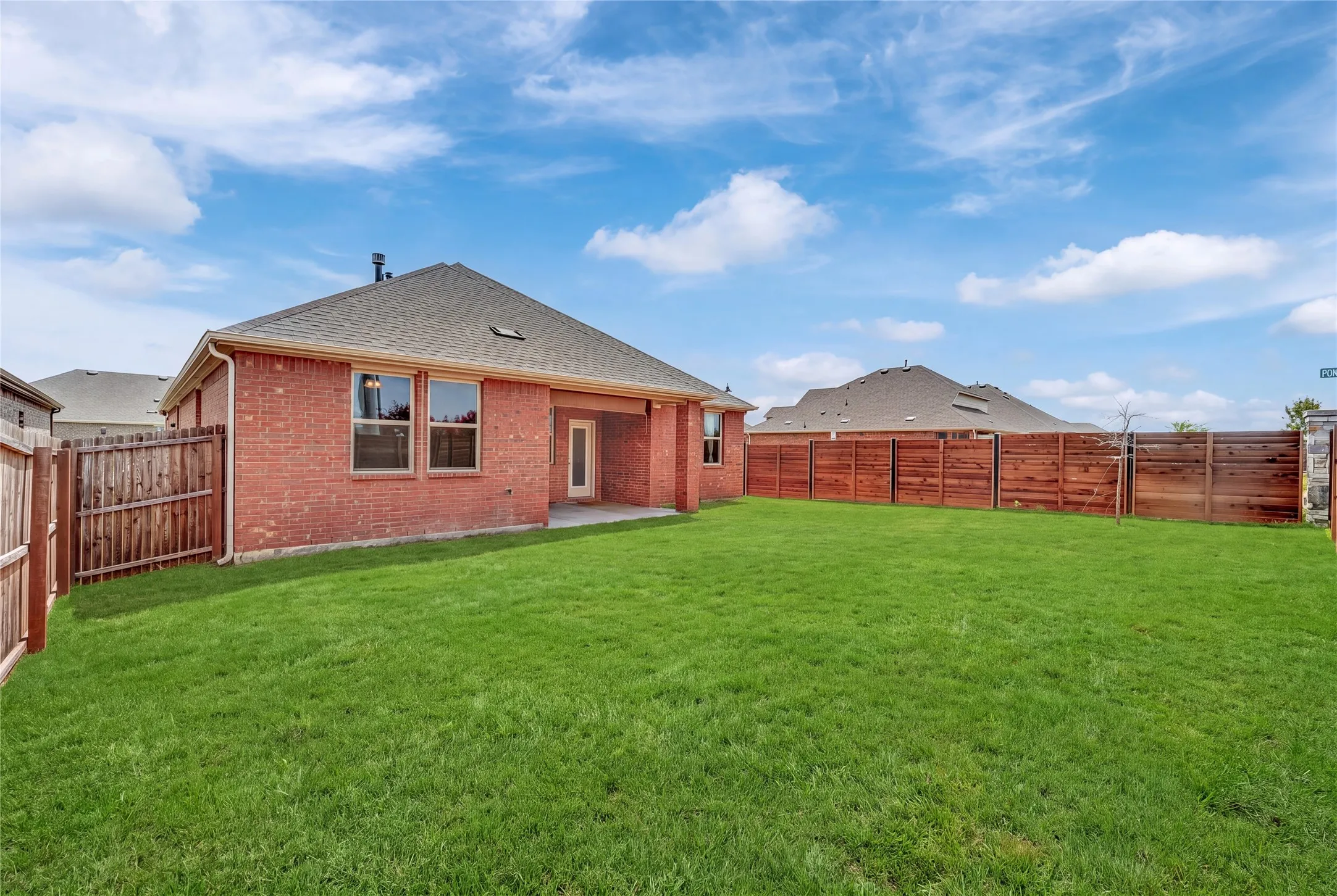 Single Family Residence For Rent in Denton County , 3303 Brady Starr Drive, Aubrey, Texas 76227, 4 Bedroom, 2 Bathroom, 2 Garage spaces, 1,850 Sqft, built in 2022, mls#21392108, Real Estate Agent in Aubrey, Homes For Rent in Denton county, Homes For Rent in Aubrey, Realtor in Aubrey Texas, Real Estate Brokerage Independent Realty Texas, Luminita Cordes Realtor