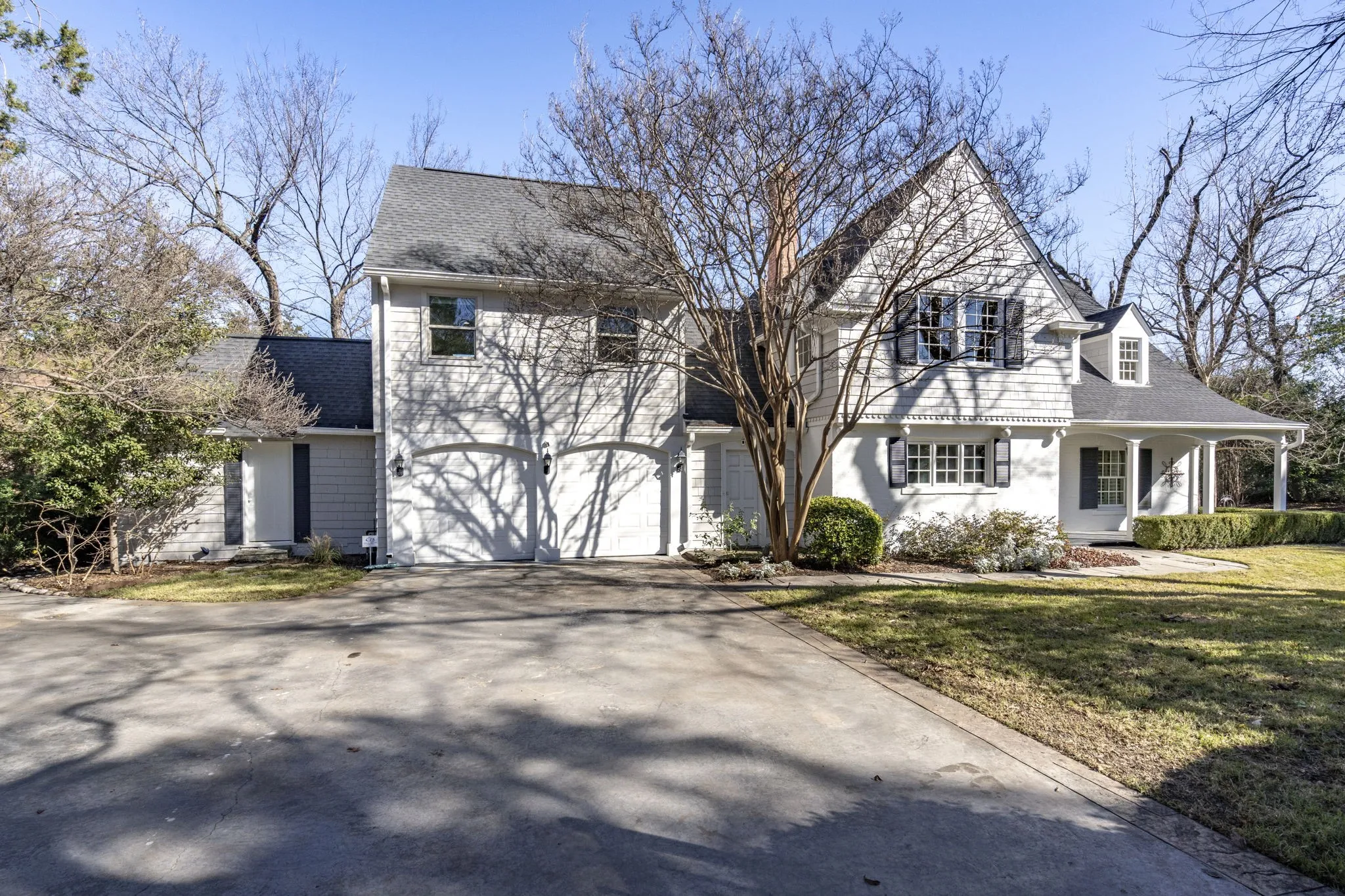 Single Family Residence For Rent in Dallas County , 8530 Jourdan Way, Dallas, Texas 75225, 4 Bedroom, 3 Bathroom, 2 Garage spaces, 2,666 Sqft, built in 1937, mls#21393120, Real Estate Agent in Dallas, Homes For Rent in Dallas county, Homes For Rent in Dallas, Realtor in Dallas Texas, Real Estate Brokerage Independent Realty Texas, Luminita Cordes Realtor