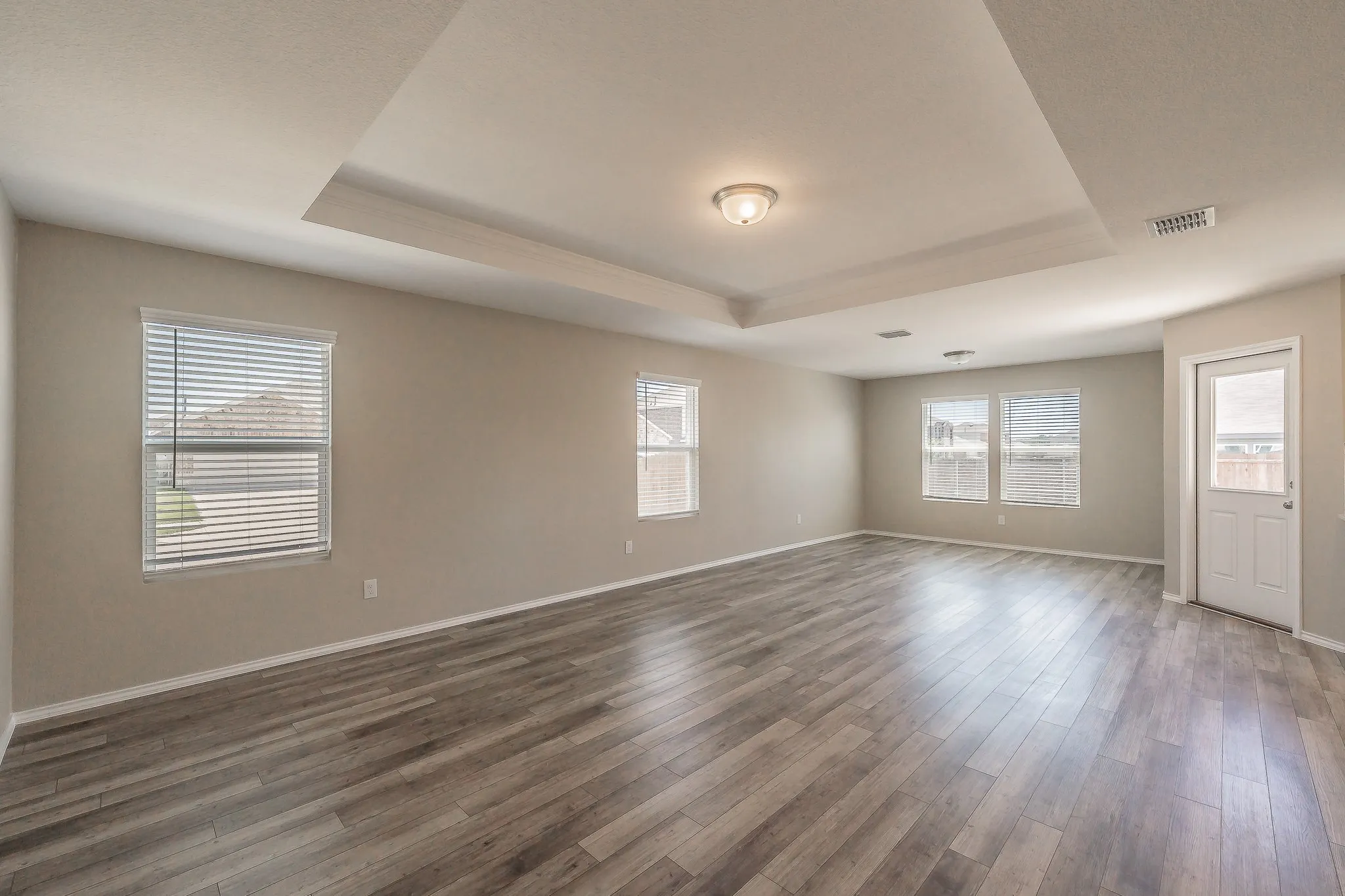 Single Family Residence For Sale in Denton County , 1001 Paso Fino Drive, Haslet, Texas 76052, 3 Bedroom, 2 Bathroom, 2 Garage spaces, 1,985 Sqft, built in 2021, mls#21393081, Real Estate Agent in Haslet, Homes For Sale in Denton county, Homes For Sale in Haslet, Realtor in Haslet Texas, Real Estate Brokerage Independent Realty Texas, Luminita Cordes Realtor