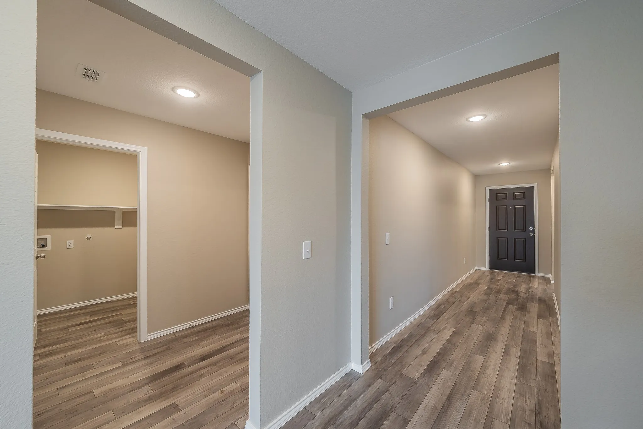 Single Family Residence For Sale in Denton County , 1001 Paso Fino Drive, Haslet, Texas 76052, 3 Bedroom, 2 Bathroom, 2 Garage spaces, 1,985 Sqft, built in 2021, mls#21393081, Real Estate Agent in Haslet, Homes For Sale in Denton county, Homes For Sale in Haslet, Realtor in Haslet Texas, Real Estate Brokerage Independent Realty Texas, Luminita Cordes Realtor
