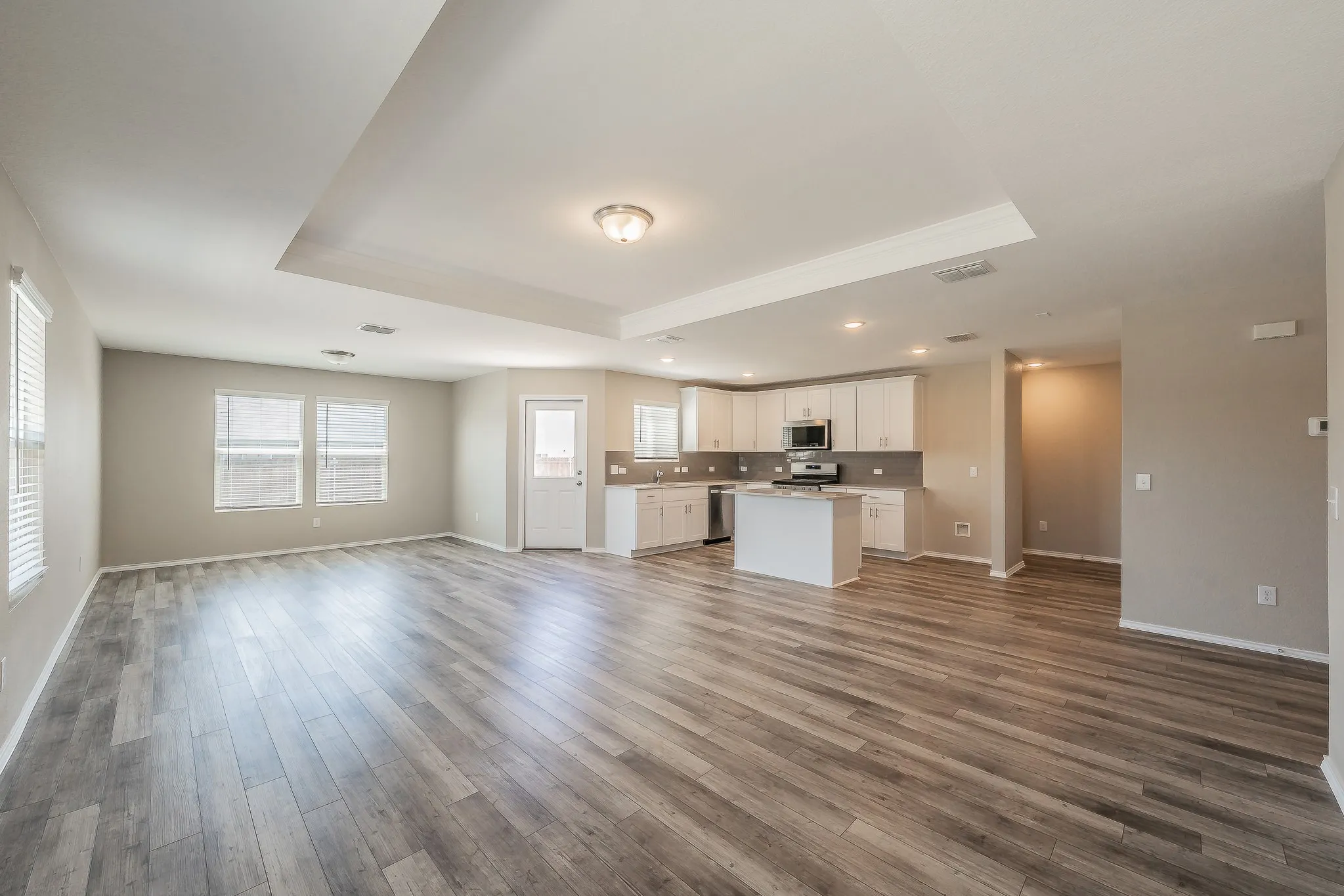 Single Family Residence For Sale in Denton County , 1001 Paso Fino Drive, Haslet, Texas 76052, 3 Bedroom, 2 Bathroom, 2 Garage spaces, 1,985 Sqft, built in 2021, mls#21393081, Real Estate Agent in Haslet, Homes For Sale in Denton county, Homes For Sale in Haslet, Realtor in Haslet Texas, Real Estate Brokerage Independent Realty Texas, Luminita Cordes Realtor