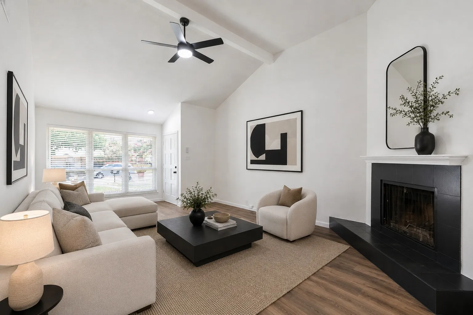 Single Family Residence For Rent in Tarrant County , 2429 Chestnut Way, Bedford, Texas 76022, 2 Bedroom, 2 Bathroom, Garage spaces, 1,275 Sqft, built in 1984, mls#21381288, Real Estate Agent in Bedford, Homes For Rent in Tarrant county, Homes For Rent in Bedford, Realtor in Bedford Texas, Real Estate Brokerage Independent Realty Texas, Luminita Cordes Realtor