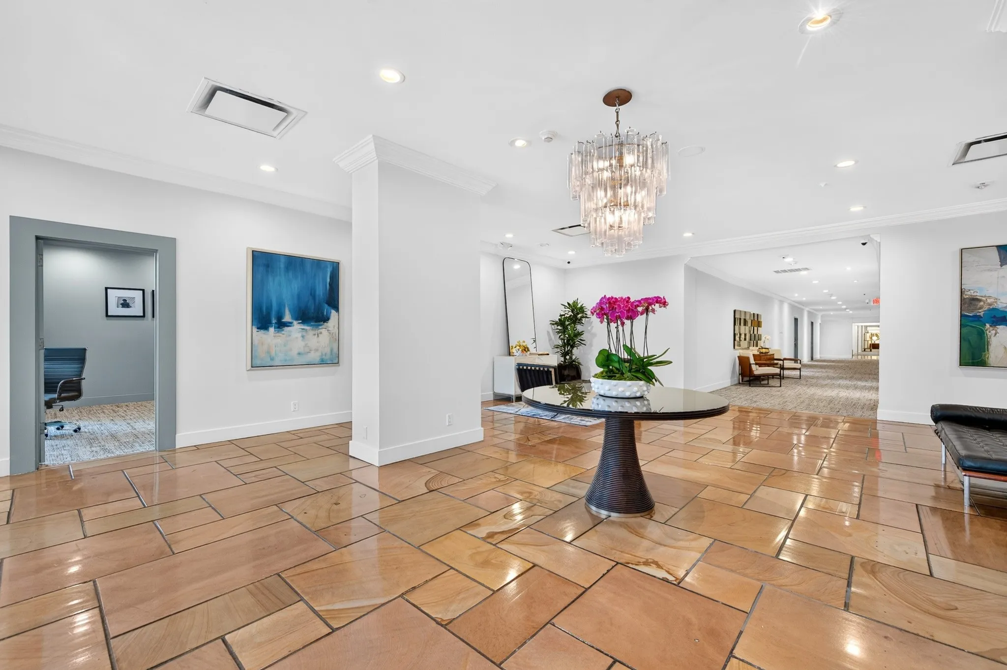 Condominium For Sale in Dallas County , 3883 Turtle Creek Boulevard 1717, Dallas, Texas 75219, 1 Bedroom, 1 Bathroom, 1 Garage spaces, 863 Sqft, built in 1963, mls#21392330, Real Estate Agent in Dallas, Homes For Sale in Dallas county, Homes For Sale in Dallas, Realtor in Dallas Texas, Real Estate Brokerage Independent Realty Texas, Luminita Cordes Realtor