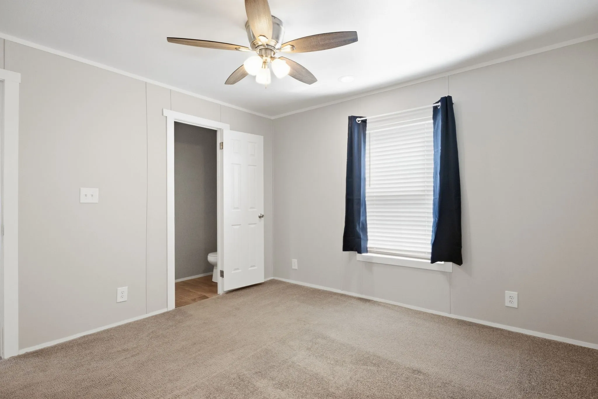 Manufactured Home For Sale in Cherokee County , 3402 CR 4118, Jacksonville, Texas 75766, 2 Bedroom, 2 Bathroom, Garage spaces, 896 Sqft, built in 2021, mls#21389313, Real Estate Agent in Jacksonville, Homes For Sale in Cherokee county, Homes For Sale in Jacksonville, Realtor in Jacksonville Texas, Real Estate Brokerage Independent Realty Texas, Luminita Cordes Realtor