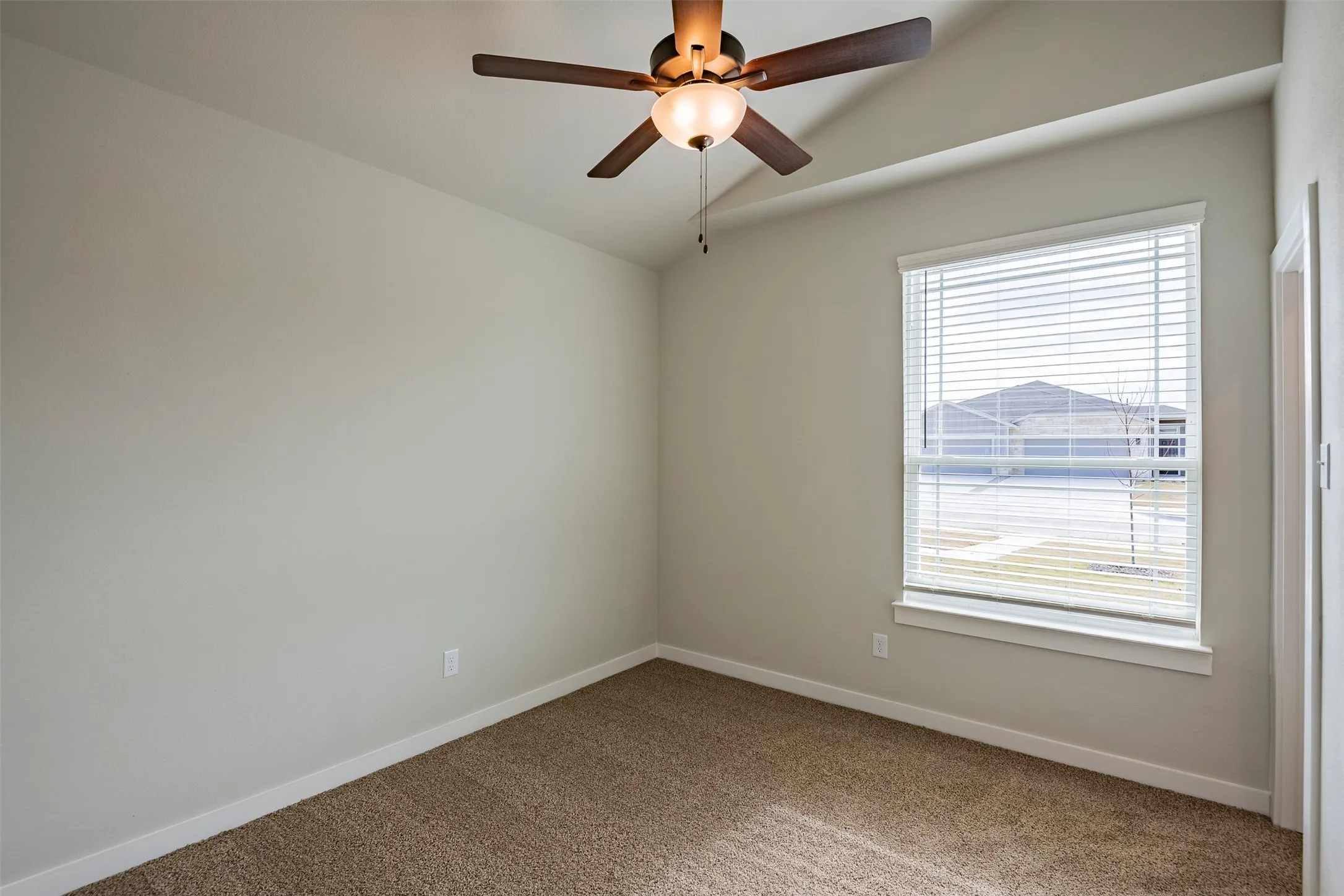 Apartment For Rent in Ellis County , 609 Wheatfield Drive, Venus, Texas 76084, 3 Bedroom, 2 Bathroom, 1 Garage spaces, 1,347 Sqft, built in 2024, mls#21393132, Real Estate Agent in Venus, Homes For Rent in Ellis county, Homes For Rent in Venus, Realtor in Venus Texas, Real Estate Brokerage Independent Realty Texas, Luminita Cordes Realtor