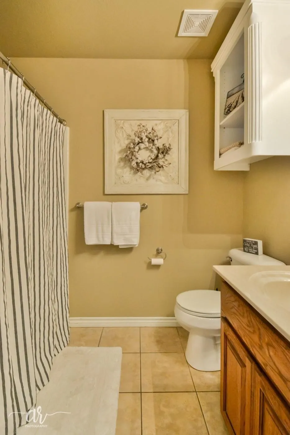 Single Family Residence For Rent in Taylor County , 3234 Valley Forge Road, Abilene, Texas 79601, 3 Bedroom, 2 Bathroom, 2 Garage spaces, 1,584 Sqft, built in 2005, mls#21393134, Real Estate Agent in Abilene, Homes For Rent in Taylor county, Homes For Rent in Abilene, Realtor in Abilene Texas, Real Estate Brokerage Independent Realty Texas, Luminita Cordes Realtor