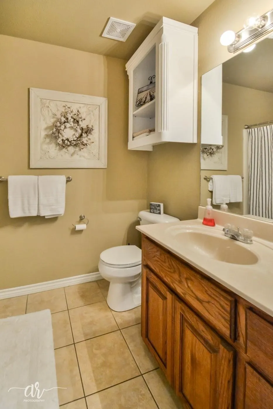 Single Family Residence For Rent in Taylor County , 3234 Valley Forge Road, Abilene, Texas 79601, 3 Bedroom, 2 Bathroom, 2 Garage spaces, 1,584 Sqft, built in 2005, mls#21393134, Real Estate Agent in Abilene, Homes For Rent in Taylor county, Homes For Rent in Abilene, Realtor in Abilene Texas, Real Estate Brokerage Independent Realty Texas, Luminita Cordes Realtor