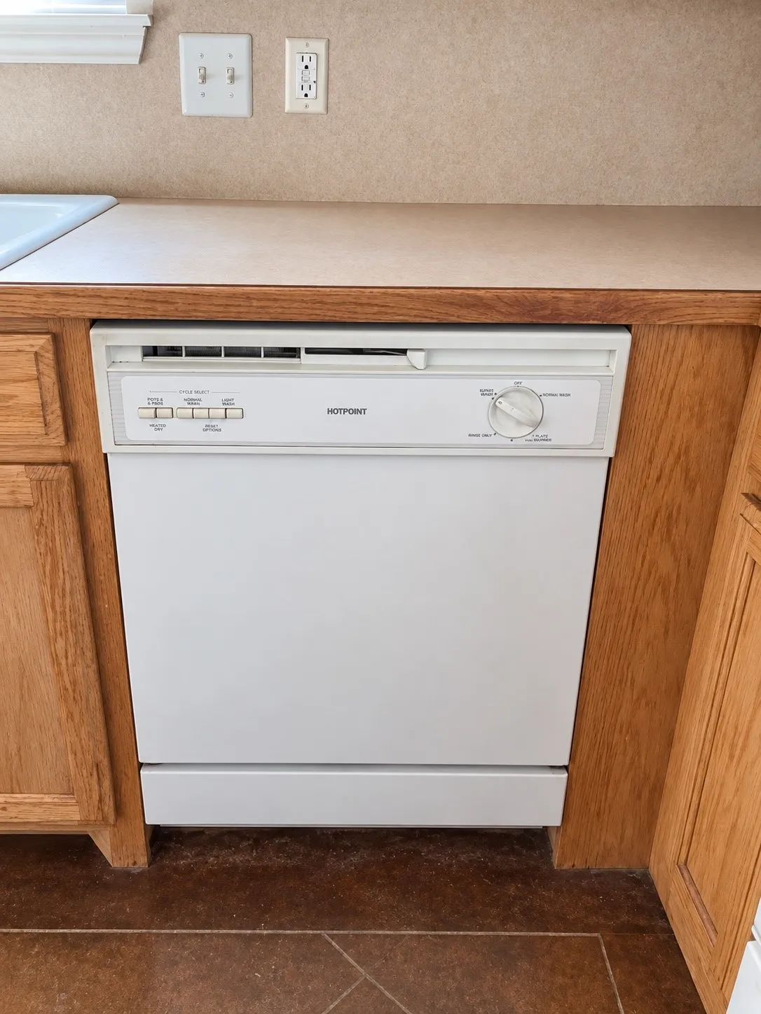 Townhouse For Rent in Taylor County , 2415 Church Street, Abilene, Texas 79601, 3 Bedroom, 3 Bathroom, Garage spaces, 1,292 Sqft, built in 2005, mls#21393135, Real Estate Agent in Abilene, Homes For Rent in Taylor county, Homes For Rent in Abilene, Realtor in Abilene Texas, Real Estate Brokerage Independent Realty Texas, Luminita Cordes Realtor