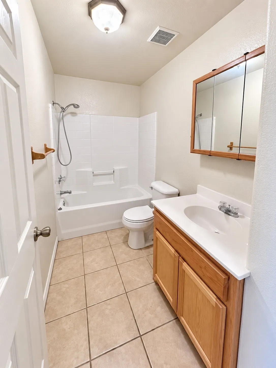 Townhouse For Rent in Taylor County , 2415 Church Street, Abilene, Texas 79601, 3 Bedroom, 3 Bathroom, Garage spaces, 1,292 Sqft, built in 2005, mls#21393135, Real Estate Agent in Abilene, Homes For Rent in Taylor county, Homes For Rent in Abilene, Realtor in Abilene Texas, Real Estate Brokerage Independent Realty Texas, Luminita Cordes Realtor