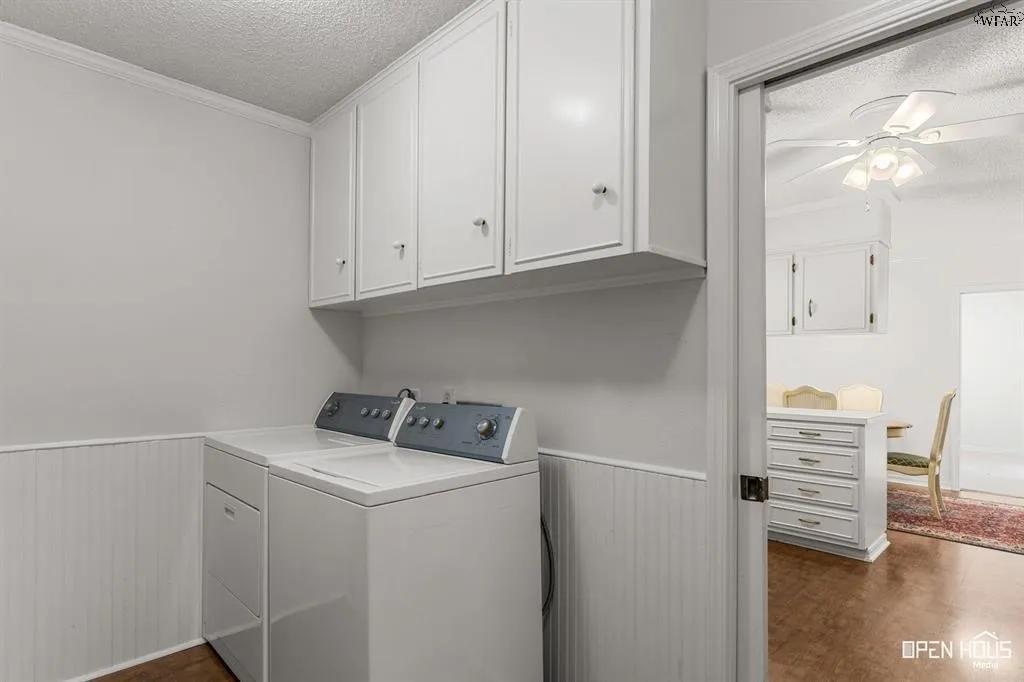 Single Family Residence For Sale in Clay County , 1701 E Spring Street, Henrietta, Texas 76365, 3 Bedroom, 3 Bathroom, 2 Garage spaces, 2,584 Sqft, built in 1974, mls#21393133, Real Estate Agent in Henrietta, Homes For Sale in Clay county, Homes For Sale in Henrietta, Realtor in Henrietta Texas, Real Estate Brokerage Independent Realty Texas, Luminita Cordes Realtor