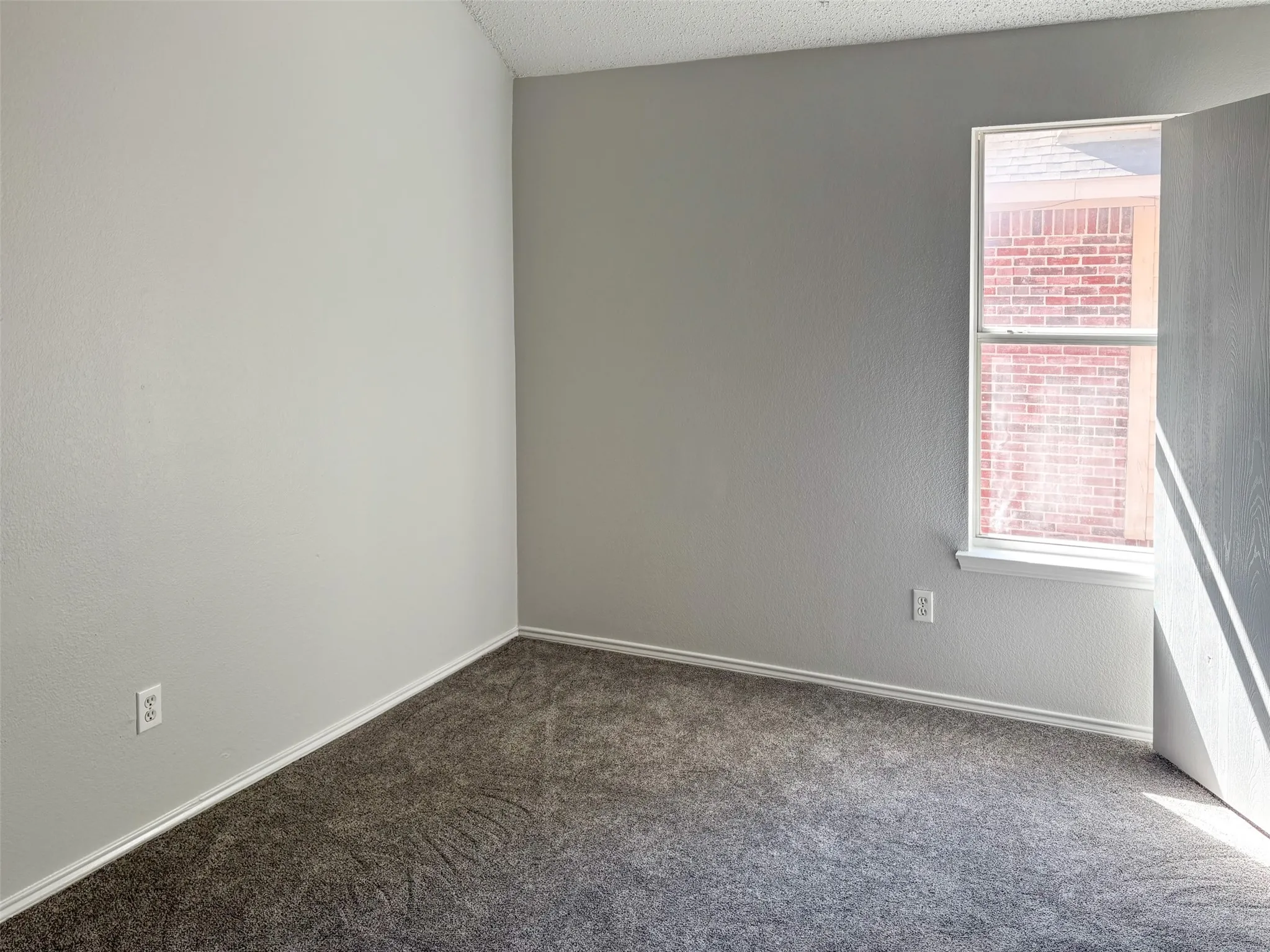 Single Family Residence For Rent in Denton County , 2317 Acorn Bend, Denton, Texas 76210, 4 Bedroom, 3 Bathroom, 2 Garage spaces, 3,324 Sqft, built in 2000, mls#21392857, Real Estate Agent in Denton, Homes For Rent in Denton county, Homes For Rent in Denton, Realtor in Denton Texas, Real Estate Brokerage Independent Realty Texas, Luminita Cordes Realtor