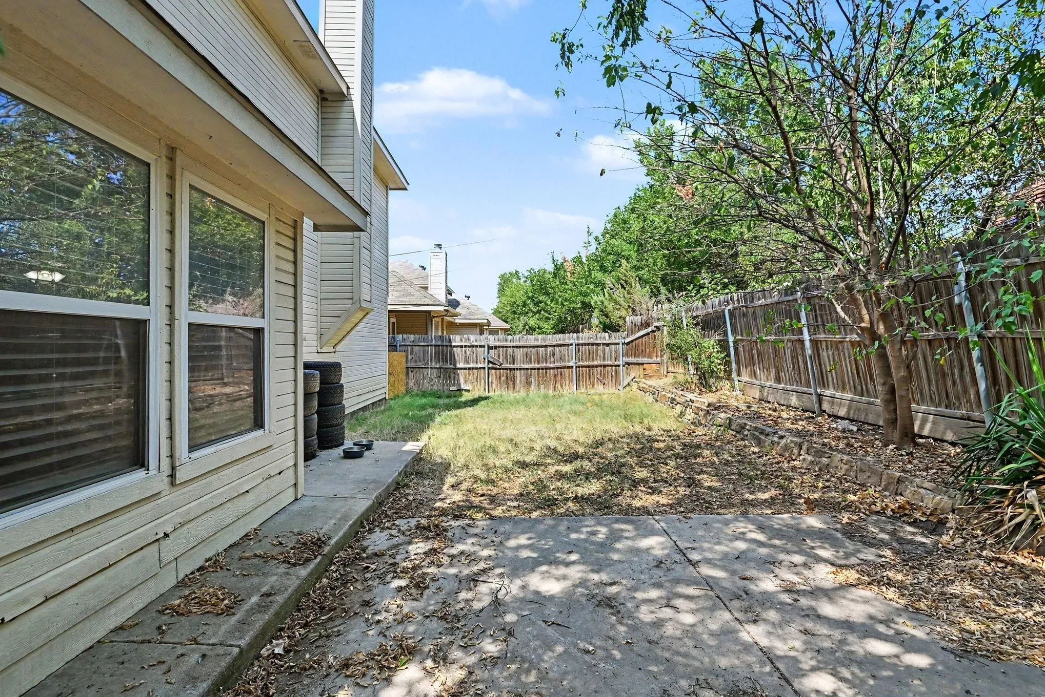 Single Family Residence For Sale in Tarrant County , 4728 Homelands Way, Fort Worth, Texas 76135, 5 Bedroom, 4 Bathroom, 2 Garage spaces, 2,816 Sqft, built in 2007, mls#21386331, Real Estate Agent in Fort Worth, Homes For Sale in Tarrant county, Homes For Sale in Fort Worth, Realtor in Fort Worth Texas, Real Estate Brokerage Independent Realty Texas, Luminita Cordes Realtor