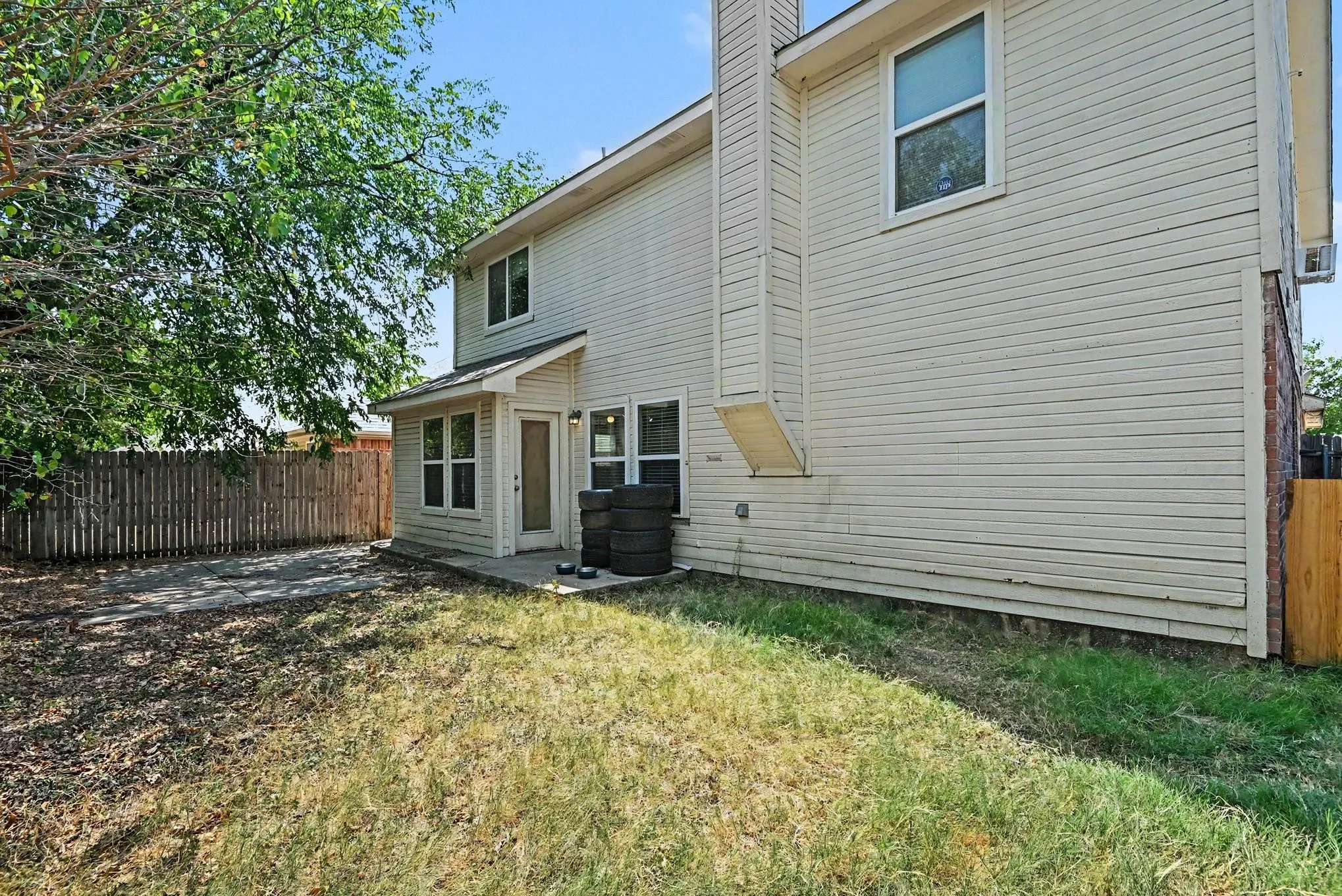 Single Family Residence For Sale in Tarrant County , 4728 Homelands Way, Fort Worth, Texas 76135, 5 Bedroom, 4 Bathroom, 2 Garage spaces, 2,816 Sqft, built in 2007, mls#21386331, Real Estate Agent in Fort Worth, Homes For Sale in Tarrant county, Homes For Sale in Fort Worth, Realtor in Fort Worth Texas, Real Estate Brokerage Independent Realty Texas, Luminita Cordes Realtor