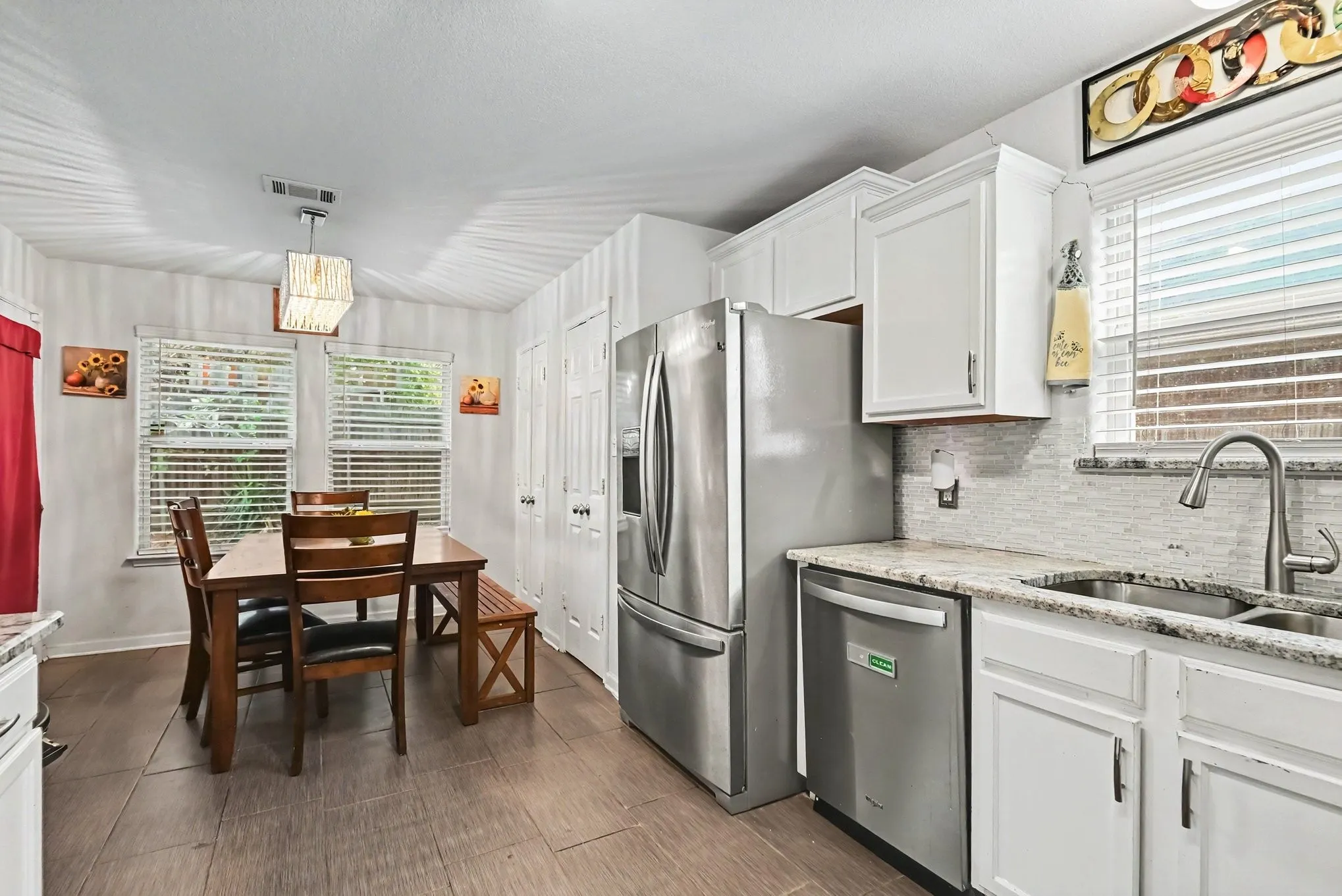 Single Family Residence For Sale in Tarrant County , 4728 Homelands Way, Fort Worth, Texas 76135, 5 Bedroom, 4 Bathroom, 2 Garage spaces, 2,816 Sqft, built in 2007, mls#21386331, Real Estate Agent in Fort Worth, Homes For Sale in Tarrant county, Homes For Sale in Fort Worth, Realtor in Fort Worth Texas, Real Estate Brokerage Independent Realty Texas, Luminita Cordes Realtor