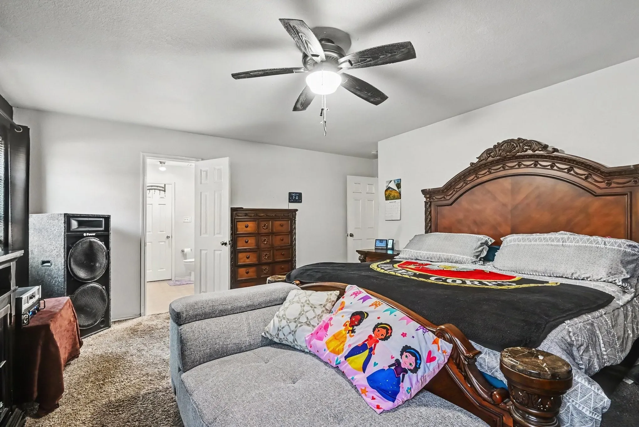 Single Family Residence For Sale in Tarrant County , 4728 Homelands Way, Fort Worth, Texas 76135, 5 Bedroom, 4 Bathroom, 2 Garage spaces, 2,816 Sqft, built in 2007, mls#21386331, Real Estate Agent in Fort Worth, Homes For Sale in Tarrant county, Homes For Sale in Fort Worth, Realtor in Fort Worth Texas, Real Estate Brokerage Independent Realty Texas, Luminita Cordes Realtor