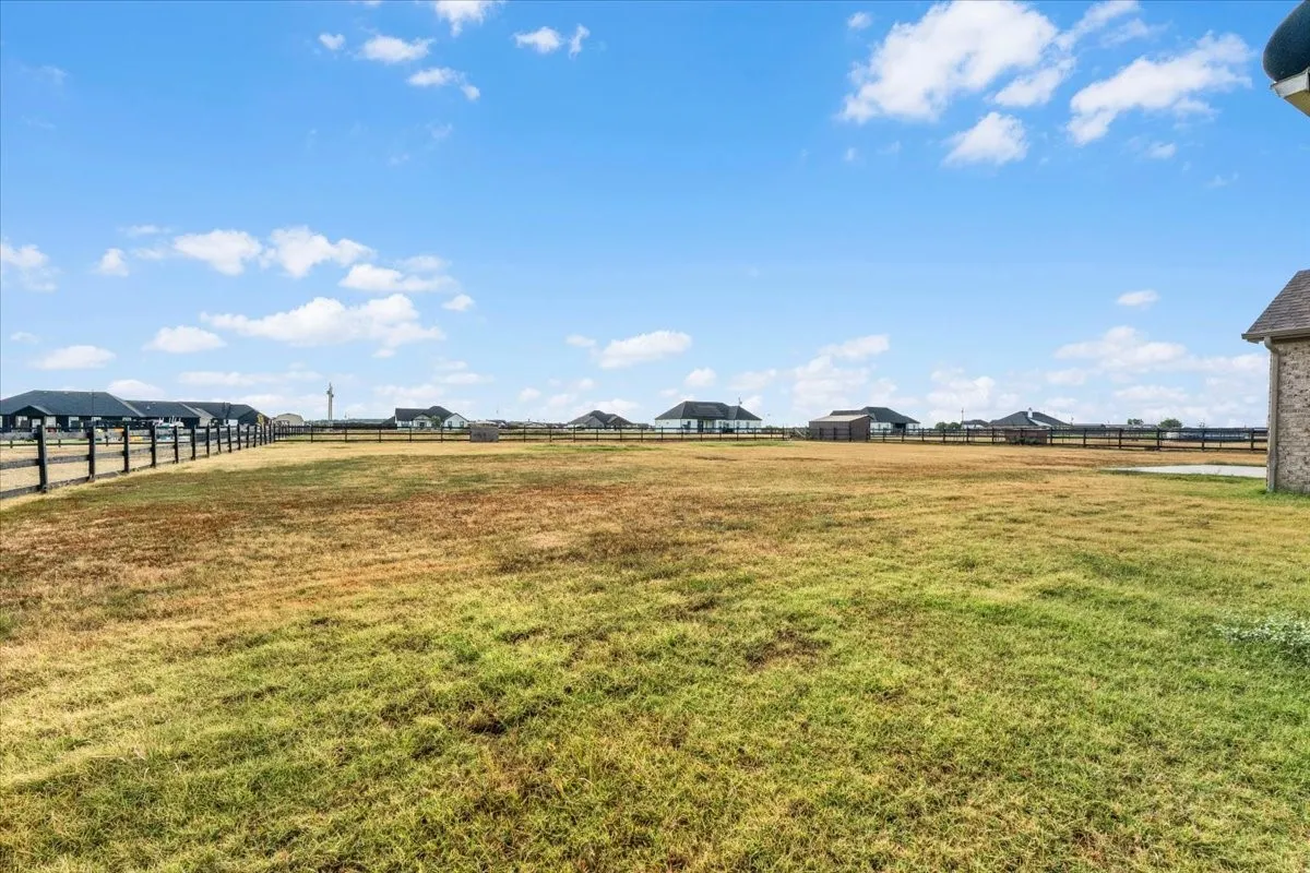 Single Family Residence For Sale in Johnson County , 6028 Berry Ridge Lane, Joshua, Texas 76058, 4 Bedroom, 2 Bathroom, 2 Garage spaces, 2,086 Sqft, built in 2021, mls#21392787, Real Estate Agent in Joshua, Homes For Sale in Johnson county, Homes For Sale in Joshua, Realtor in Joshua Texas, Real Estate Brokerage Independent Realty Texas, Luminita Cordes Realtor