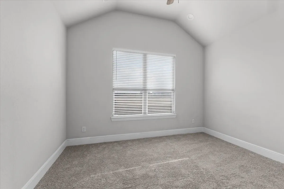 Single Family Residence For Sale in Johnson County , 6028 Berry Ridge Lane, Joshua, Texas 76058, 4 Bedroom, 2 Bathroom, 2 Garage spaces, 2,086 Sqft, built in 2021, mls#21392787, Real Estate Agent in Joshua, Homes For Sale in Johnson county, Homes For Sale in Joshua, Realtor in Joshua Texas, Real Estate Brokerage Independent Realty Texas, Luminita Cordes Realtor
