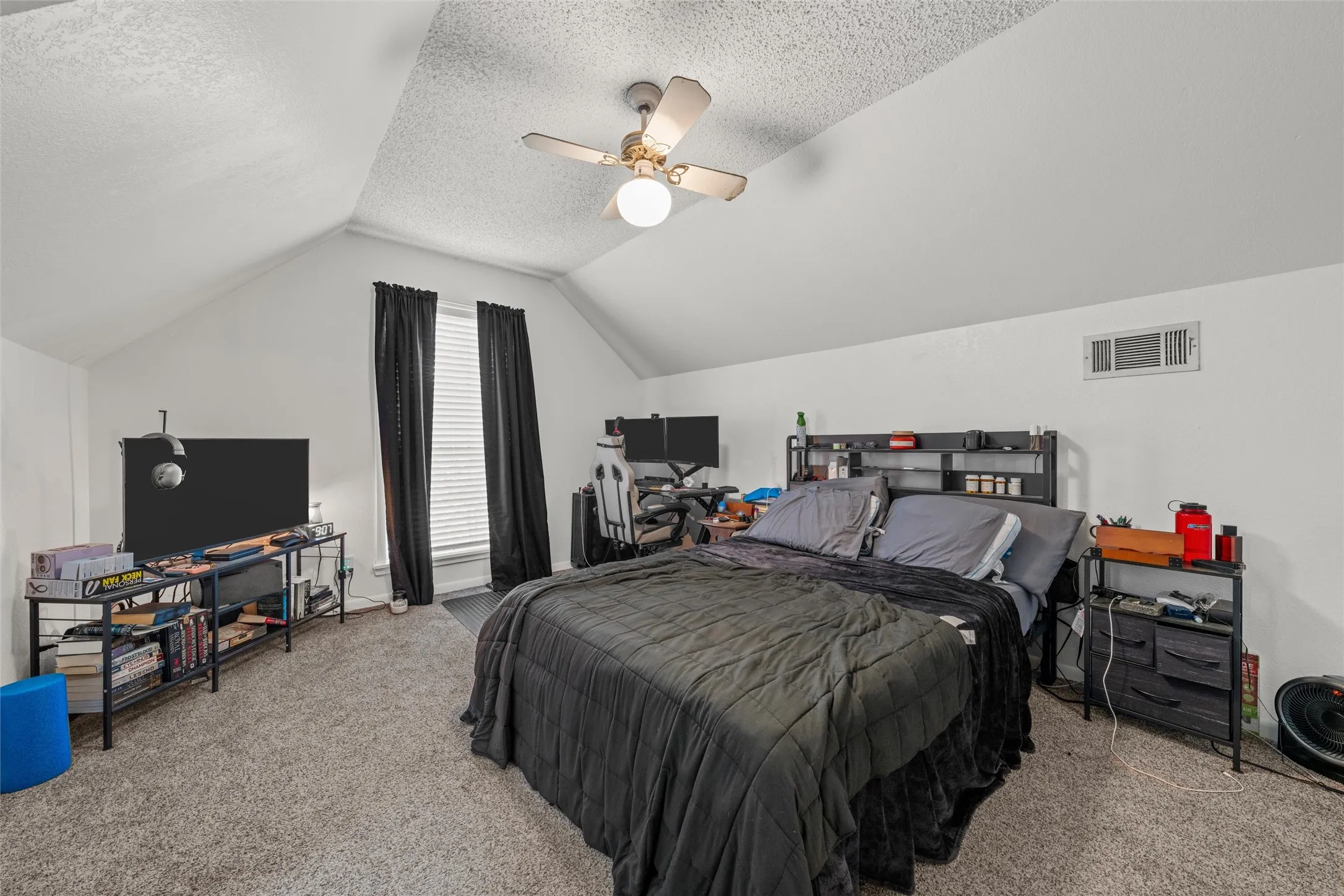 Single Family Residence For Sale in Hill County , 178 Murdoch Road, Whitney, Texas 76692, 3 Bedroom, 3 Bathroom, Garage spaces, 2,308 Sqft, built in 1986, mls#21393057, Real Estate Agent in Whitney, Homes For Sale in Hill county, Homes For Sale in Whitney, Realtor in Whitney Texas, Real Estate Brokerage Independent Realty Texas, Luminita Cordes Realtor