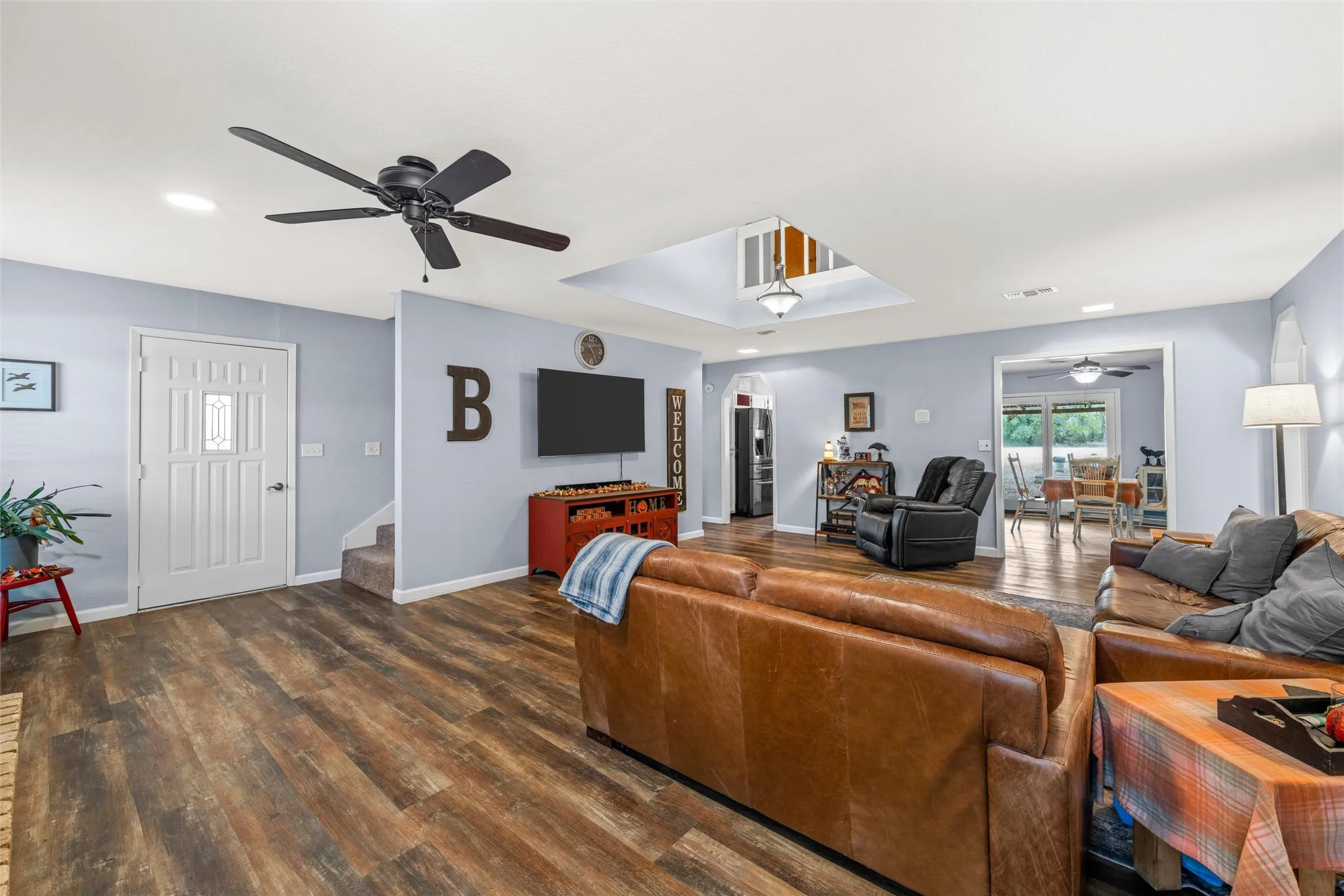 Single Family Residence For Sale in Hill County , 178 Murdoch Road, Whitney, Texas 76692, 3 Bedroom, 3 Bathroom, Garage spaces, 2,308 Sqft, built in 1986, mls#21393057, Real Estate Agent in Whitney, Homes For Sale in Hill county, Homes For Sale in Whitney, Realtor in Whitney Texas, Real Estate Brokerage Independent Realty Texas, Luminita Cordes Realtor