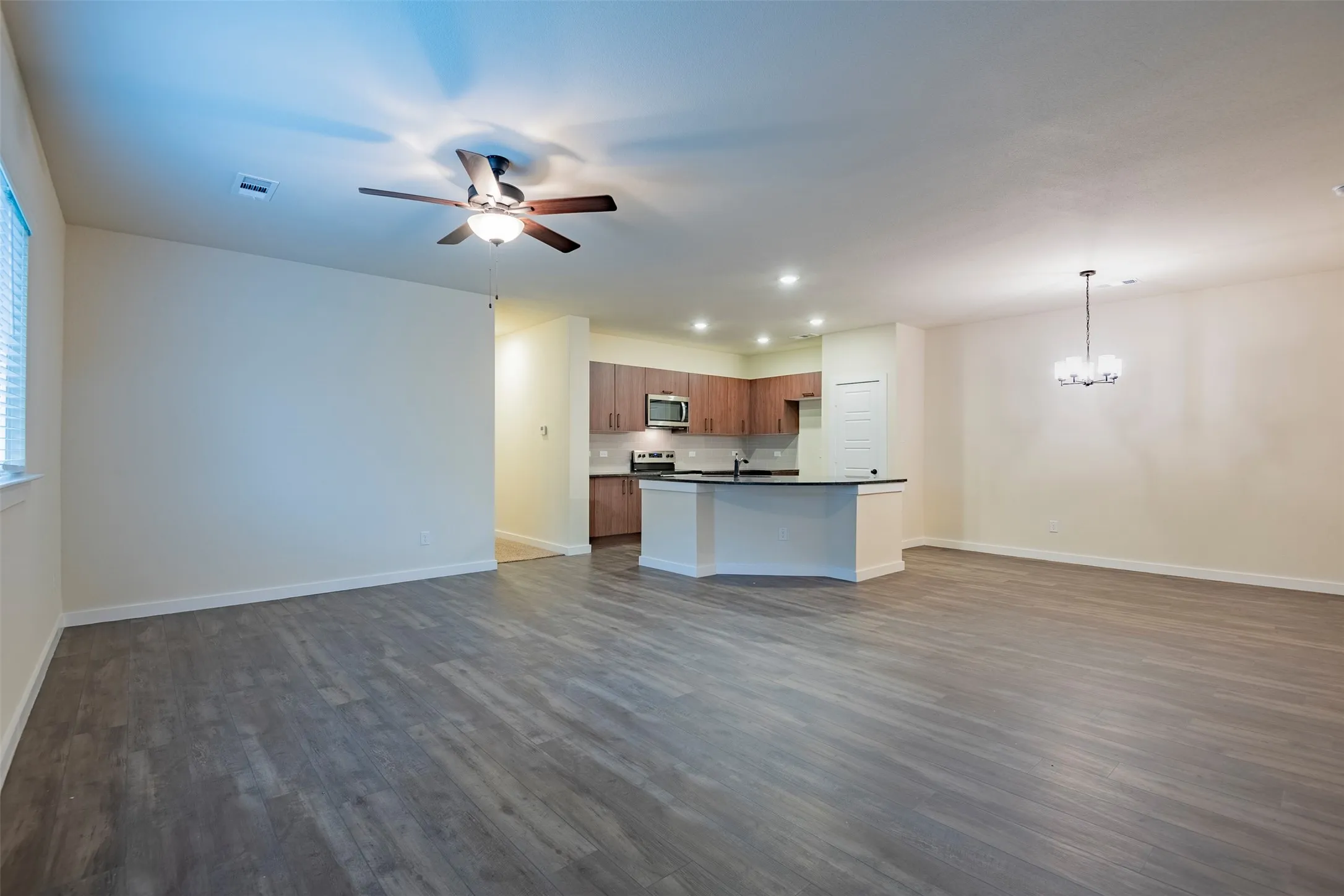 Duplex For Rent in Ellis County , 709 Blackland Drive, Venus, Texas 76084, 3 Bedroom, 2 Bathroom, 2 Garage spaces, 1,361 Sqft, built in 2024, mls#21393161, Real Estate Agent in Venus, Homes For Rent in Ellis county, Homes For Rent in Venus, Realtor in Venus Texas, Real Estate Brokerage Independent Realty Texas, Luminita Cordes Realtor
