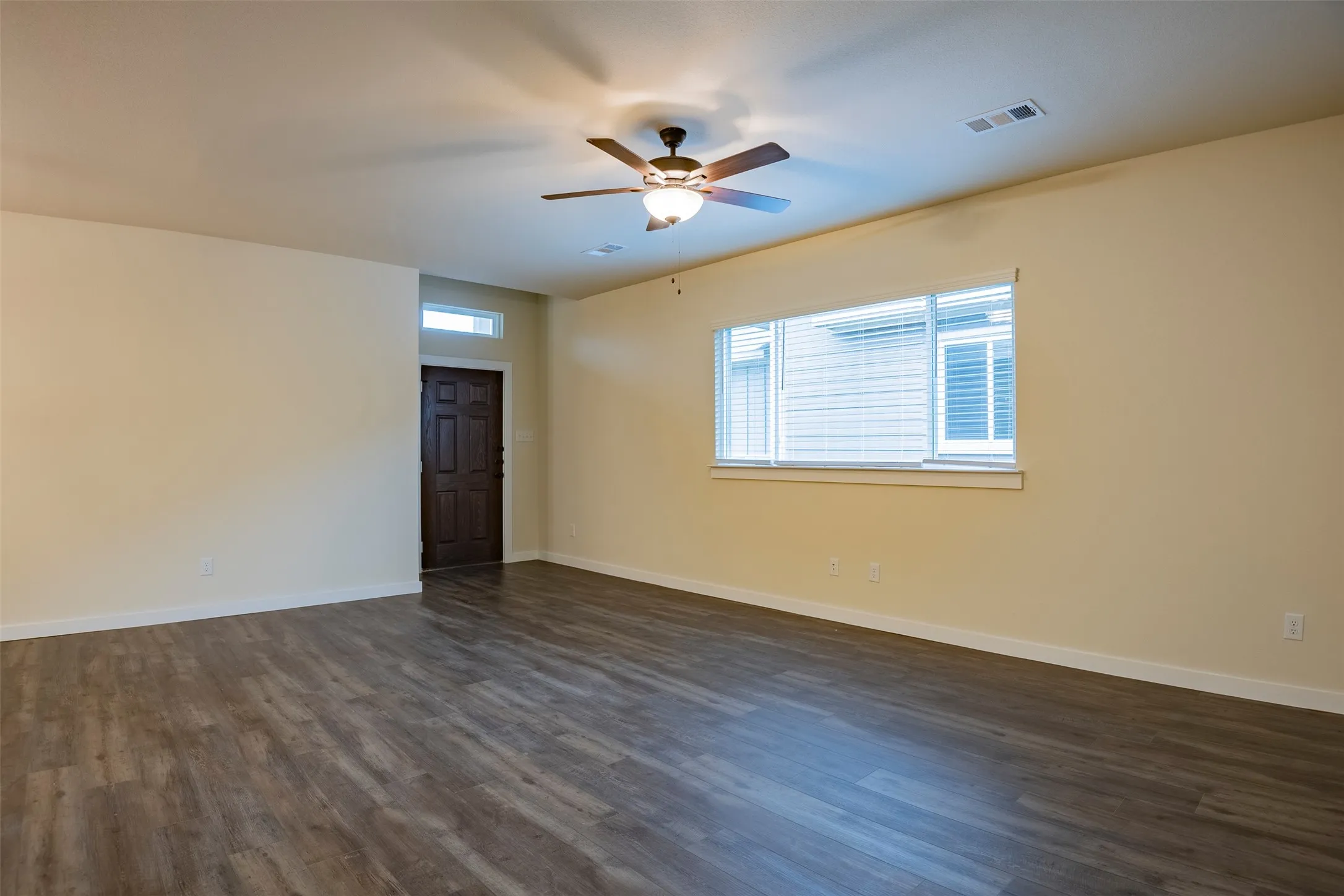 Duplex For Rent in Ellis County , 709 Blackland Drive, Venus, Texas 76084, 3 Bedroom, 2 Bathroom, 2 Garage spaces, 1,361 Sqft, built in 2024, mls#21393161, Real Estate Agent in Venus, Homes For Rent in Ellis county, Homes For Rent in Venus, Realtor in Venus Texas, Real Estate Brokerage Independent Realty Texas, Luminita Cordes Realtor